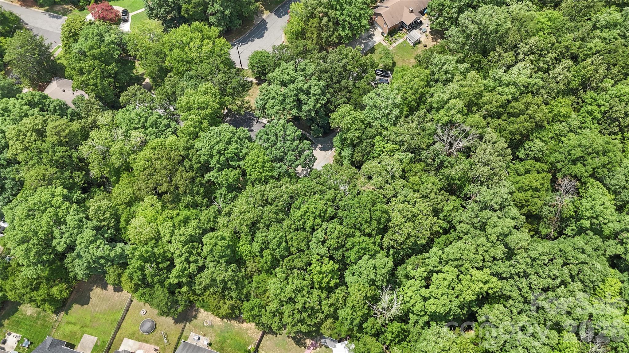 1800 Lumarka Drive — Charlotte