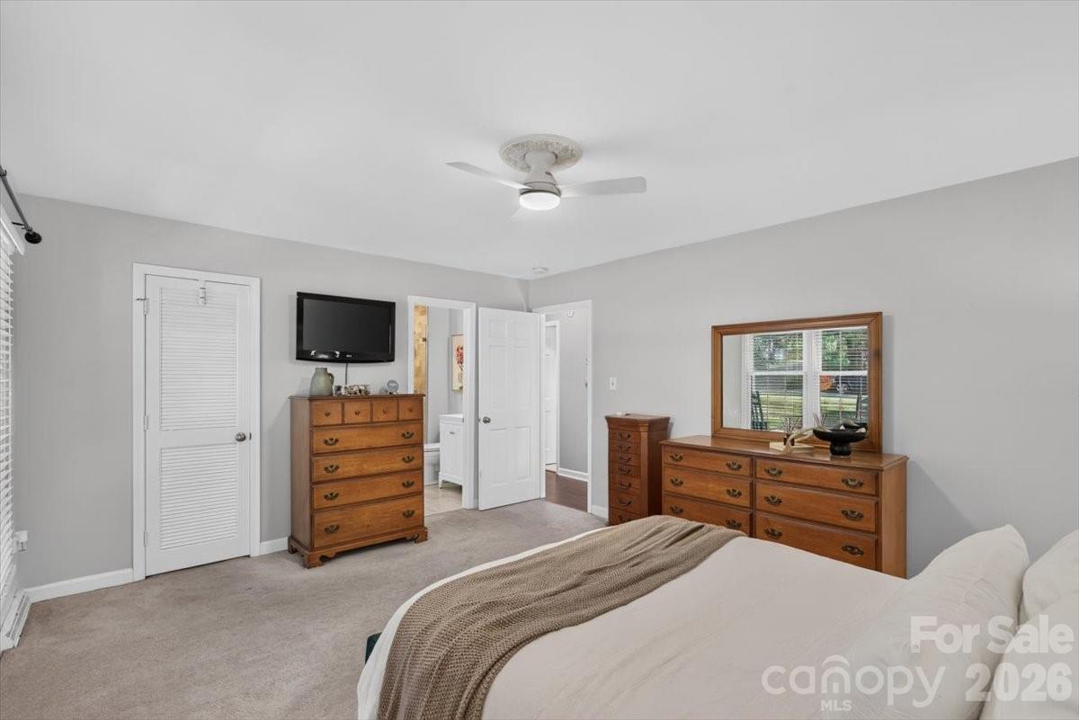 4124 Bridgewood Lane — Charlotte
