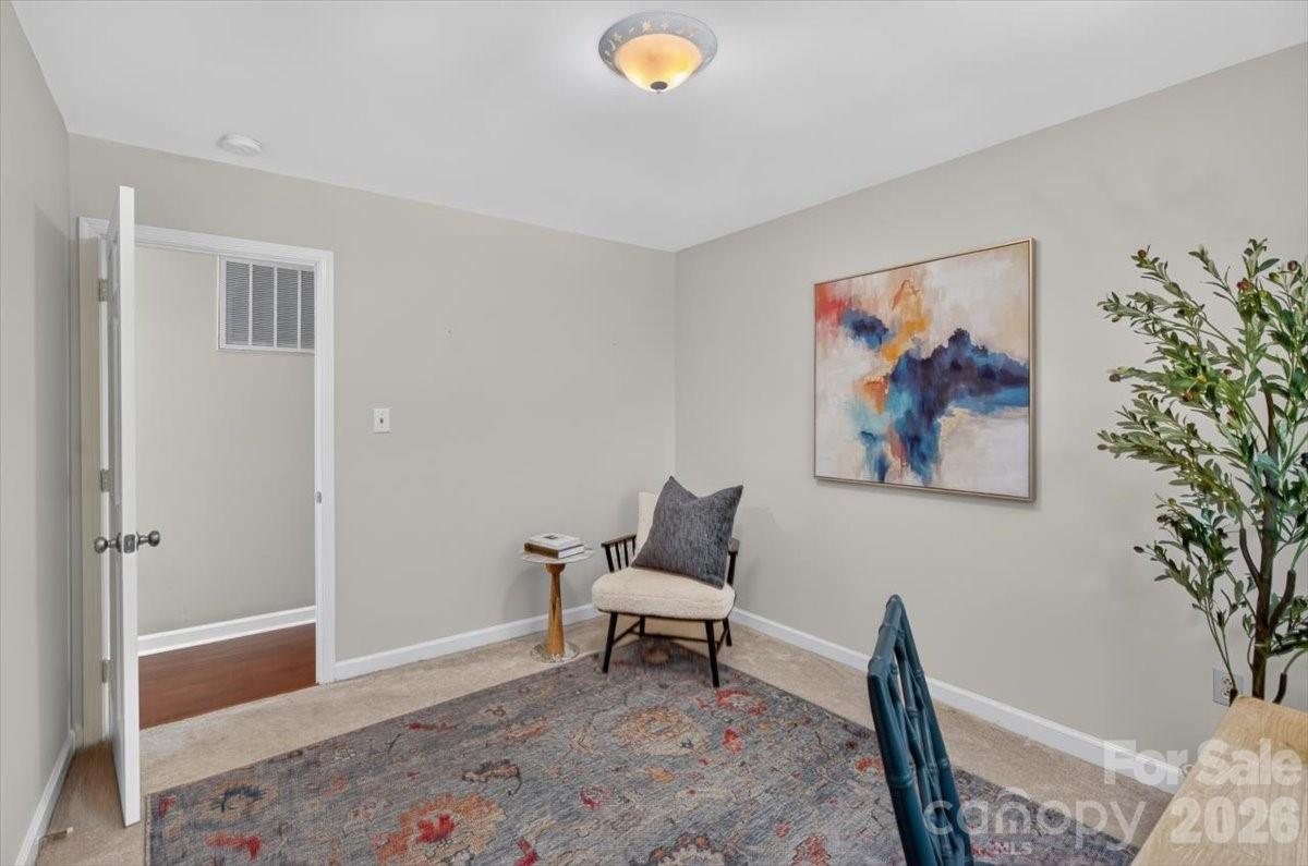 4124 Bridgewood Lane — Charlotte