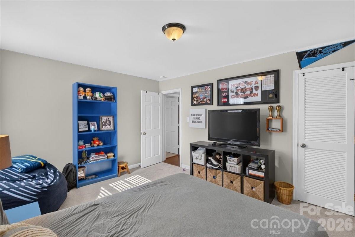 4124 Bridgewood Lane — Charlotte