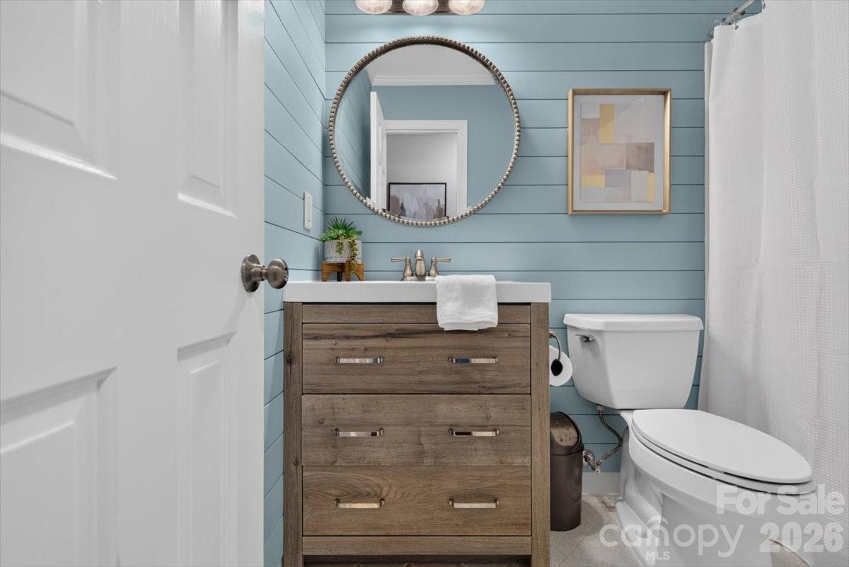 4124 Bridgewood Lane — Charlotte