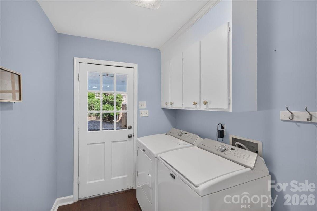 4124 Bridgewood Lane — Charlotte