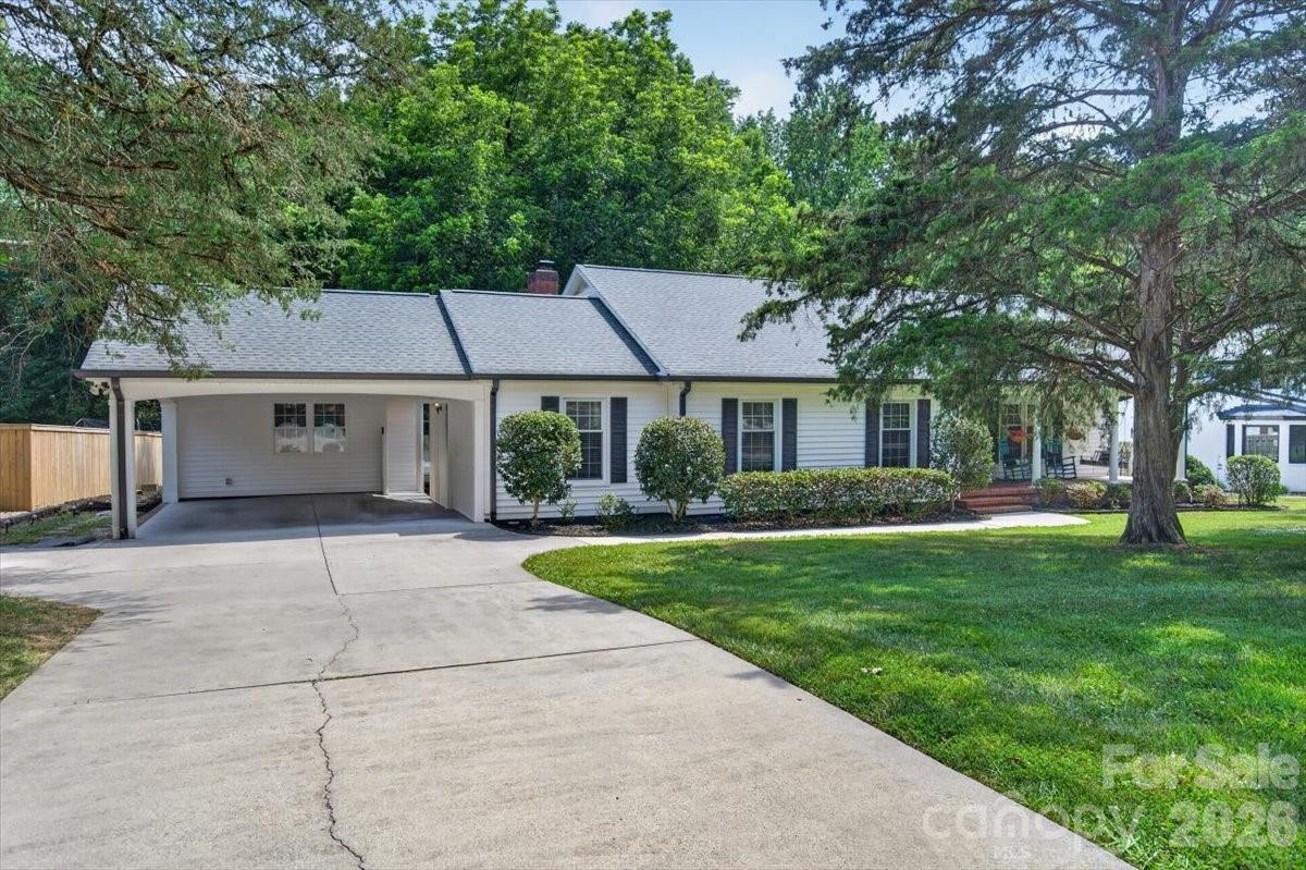 4124 Bridgewood Lane — Charlotte