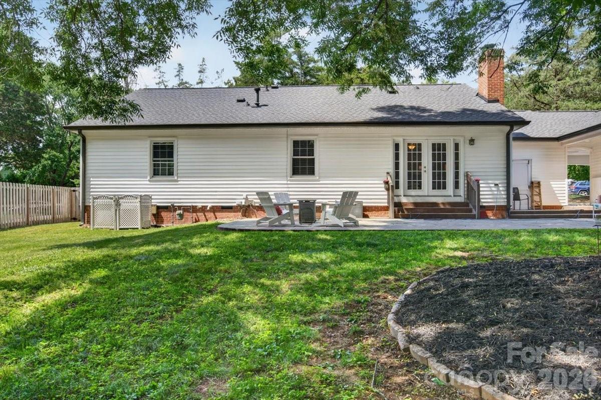 4124 Bridgewood Lane — Charlotte
