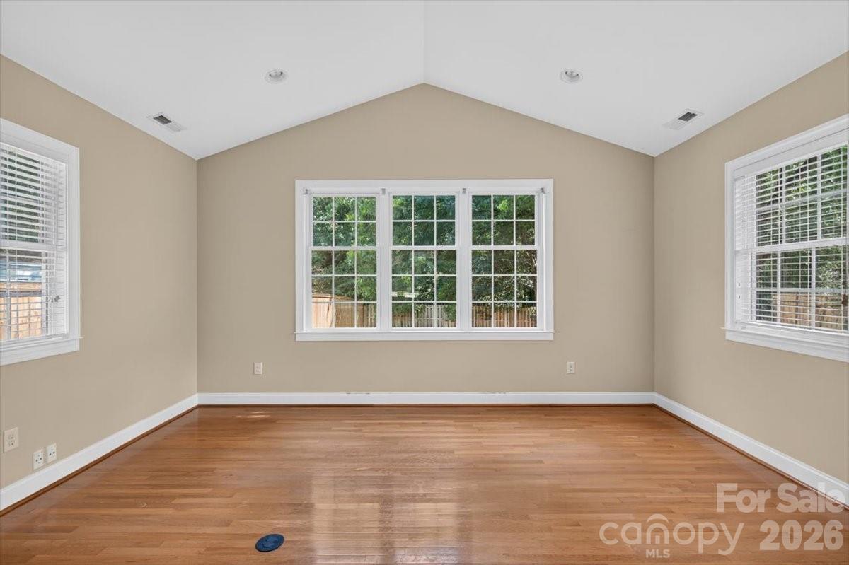 4124 Bridgewood Lane — Charlotte