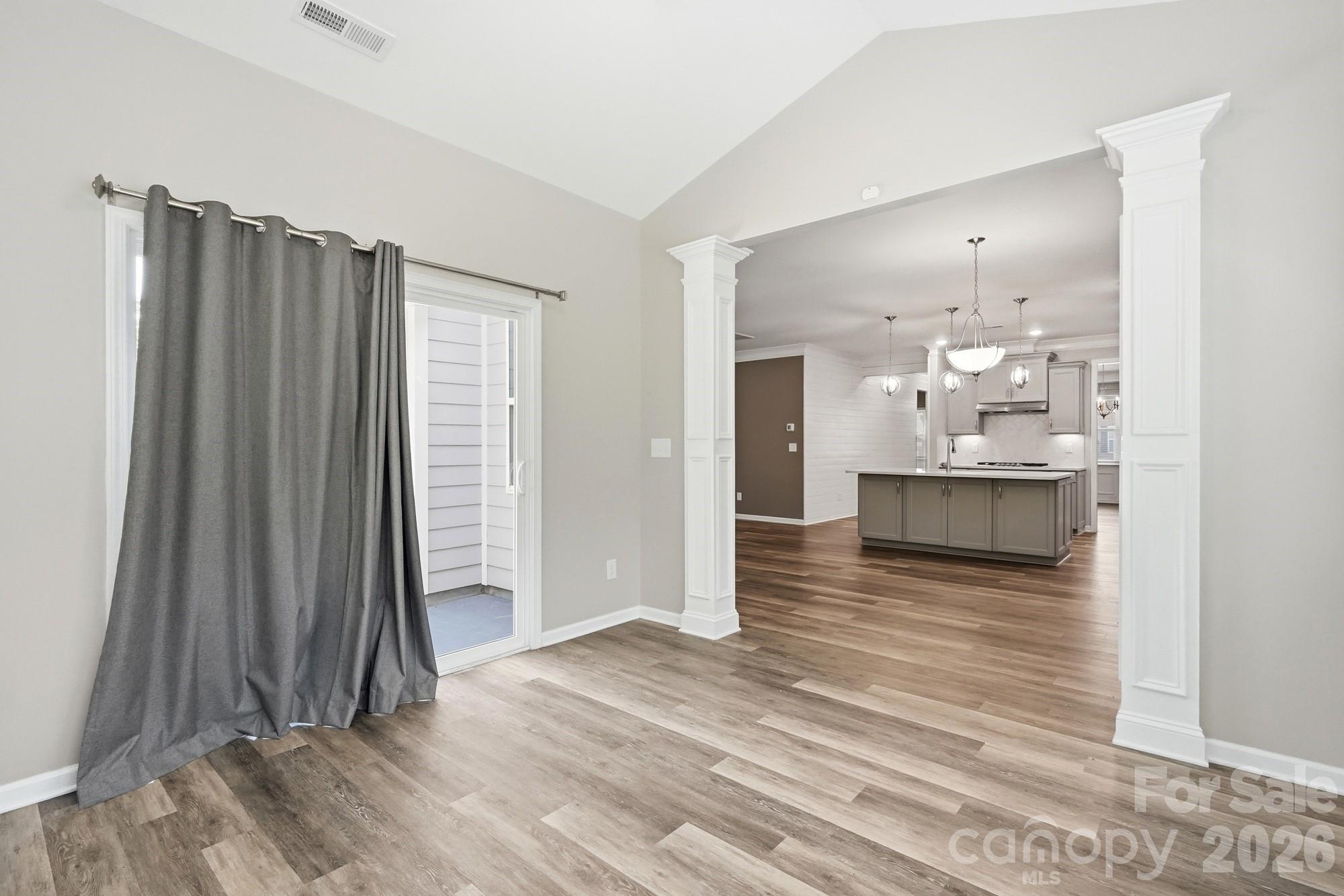 5111 Devonshire Road — Denver