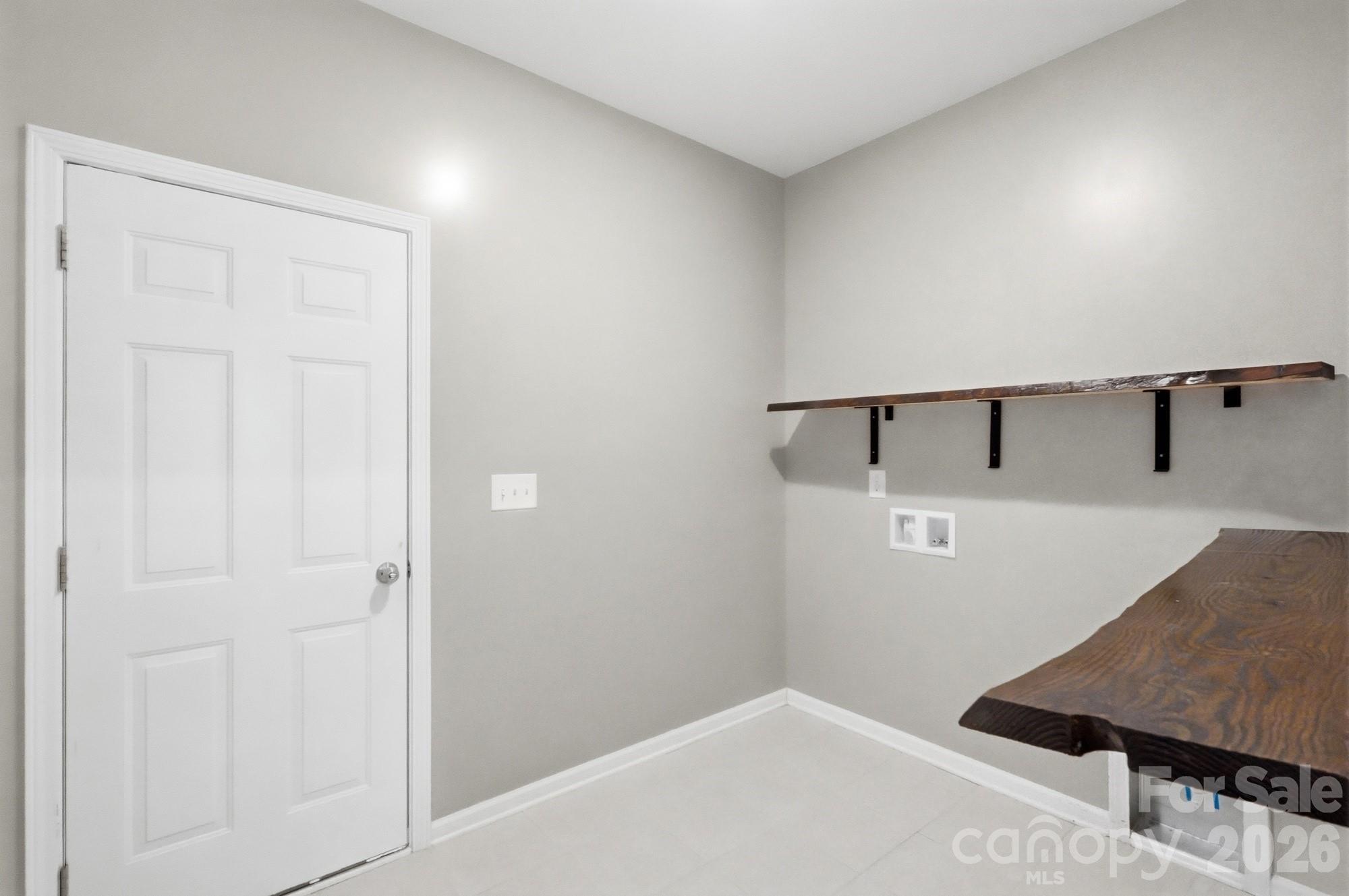 5111 Devonshire Road — Denver
