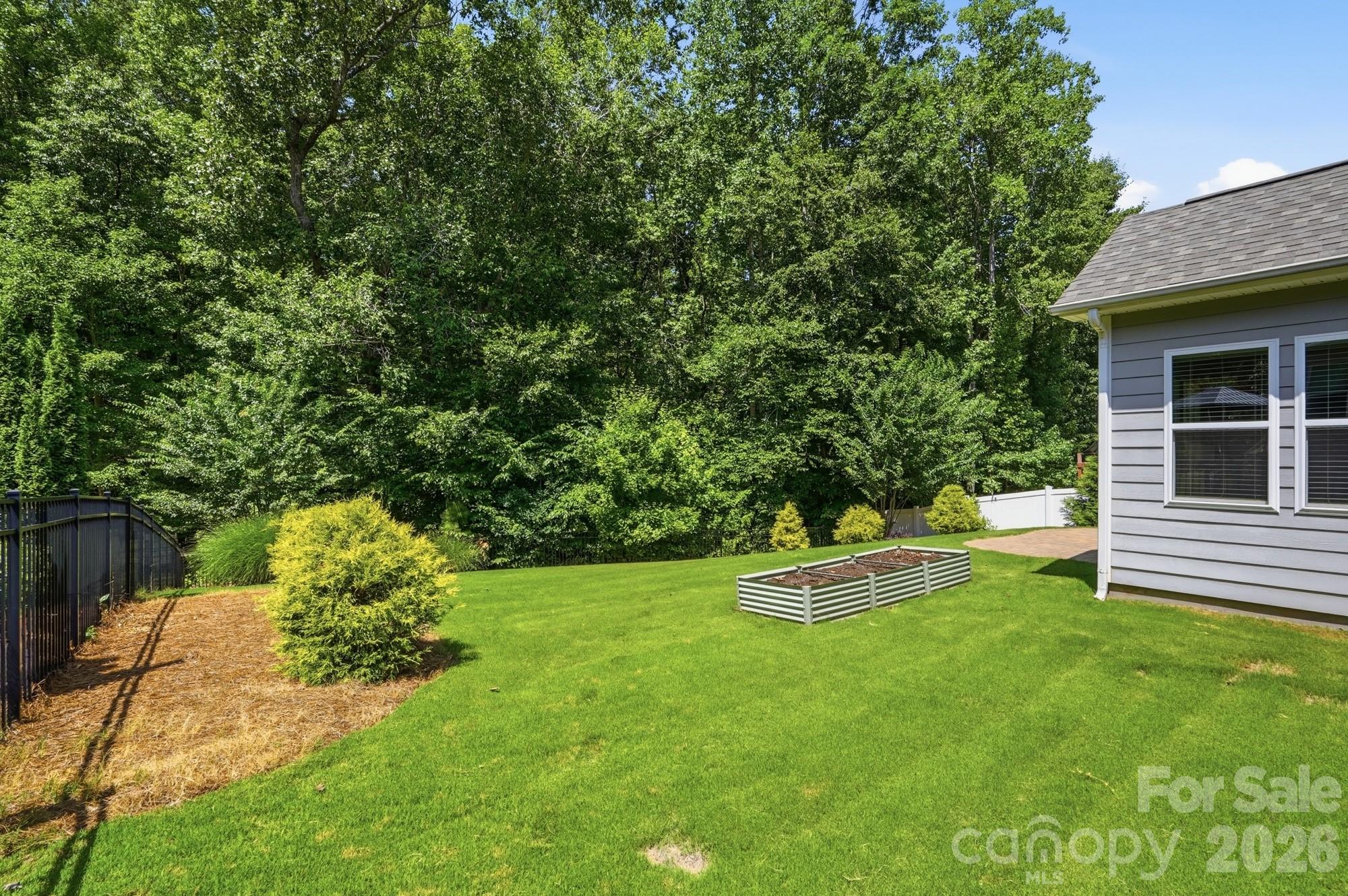 5111 Devonshire Road — Denver