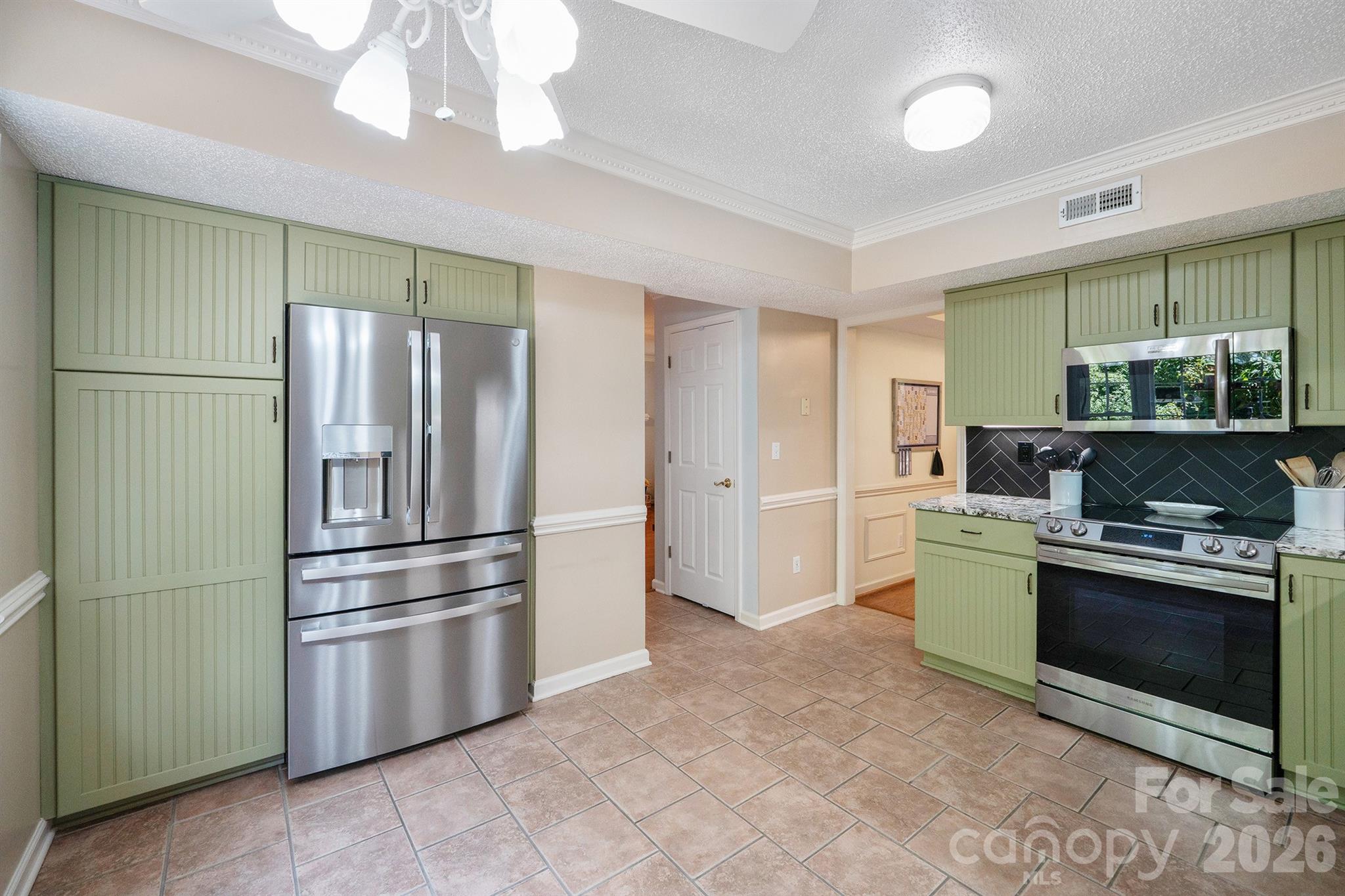 6421 Whitewater Drive — Charlotte