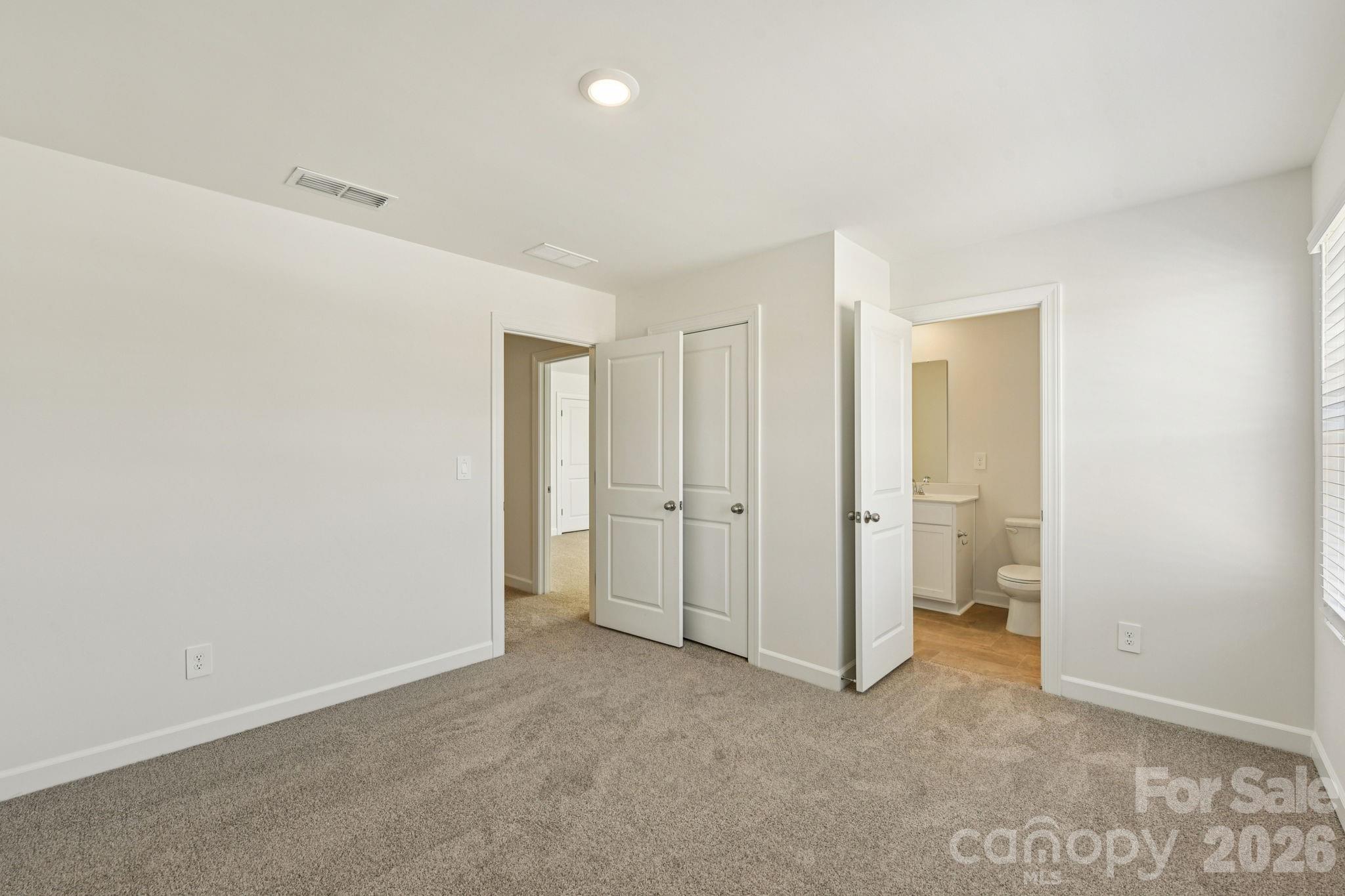 9028 Foggy Brook Loop — Charlotte