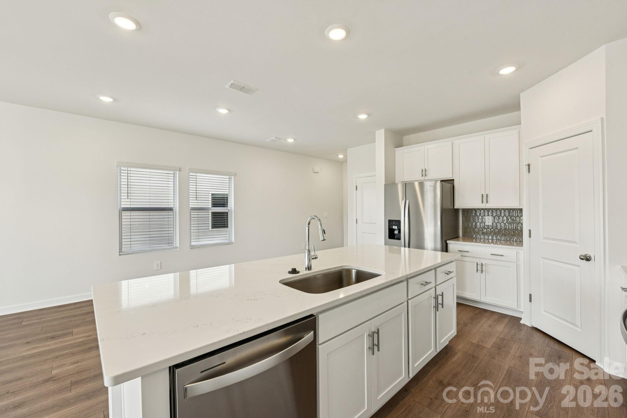 9028 Foggy Brook Loop — Charlotte