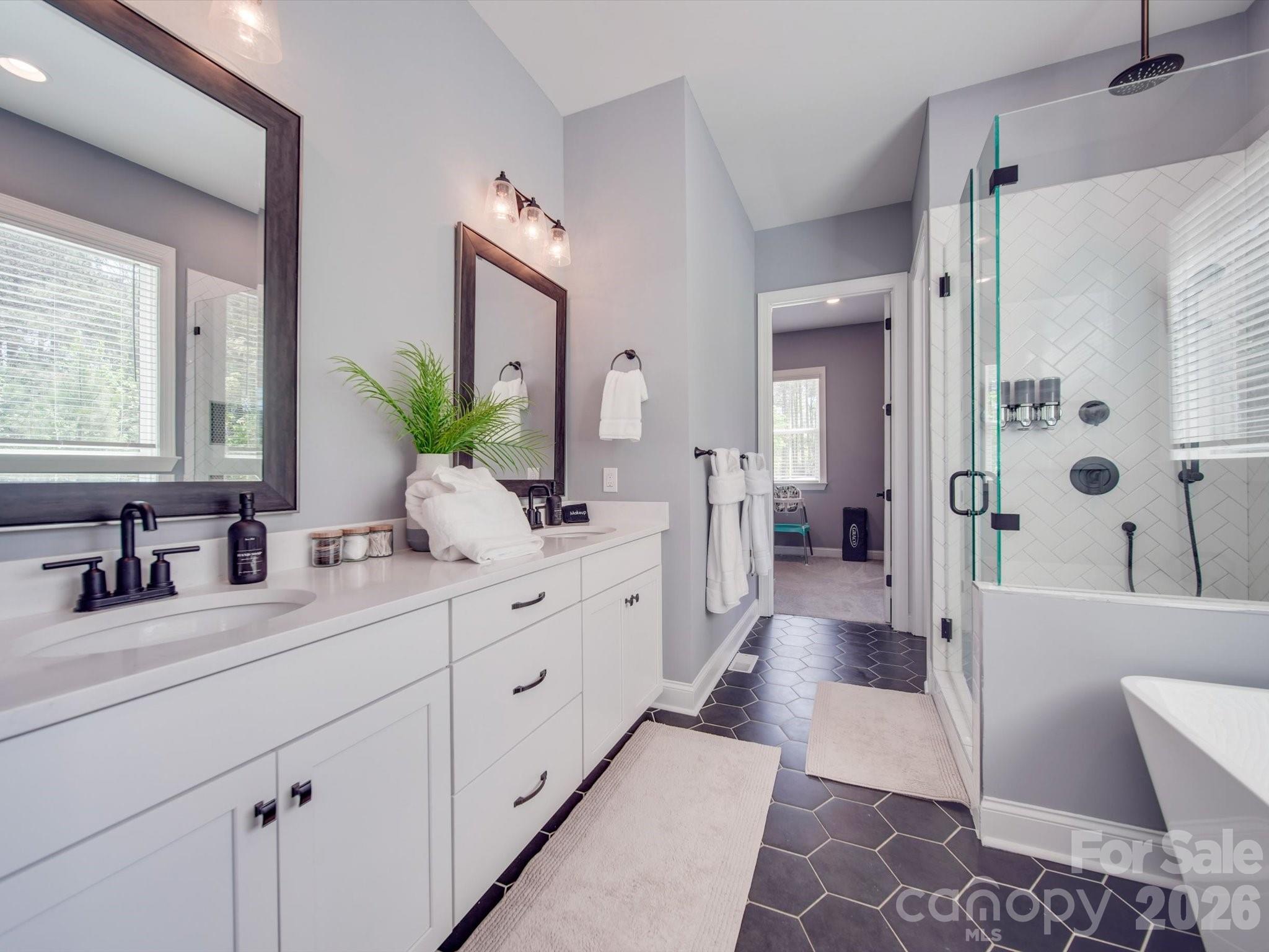 4588 Rinaldo Road — York
