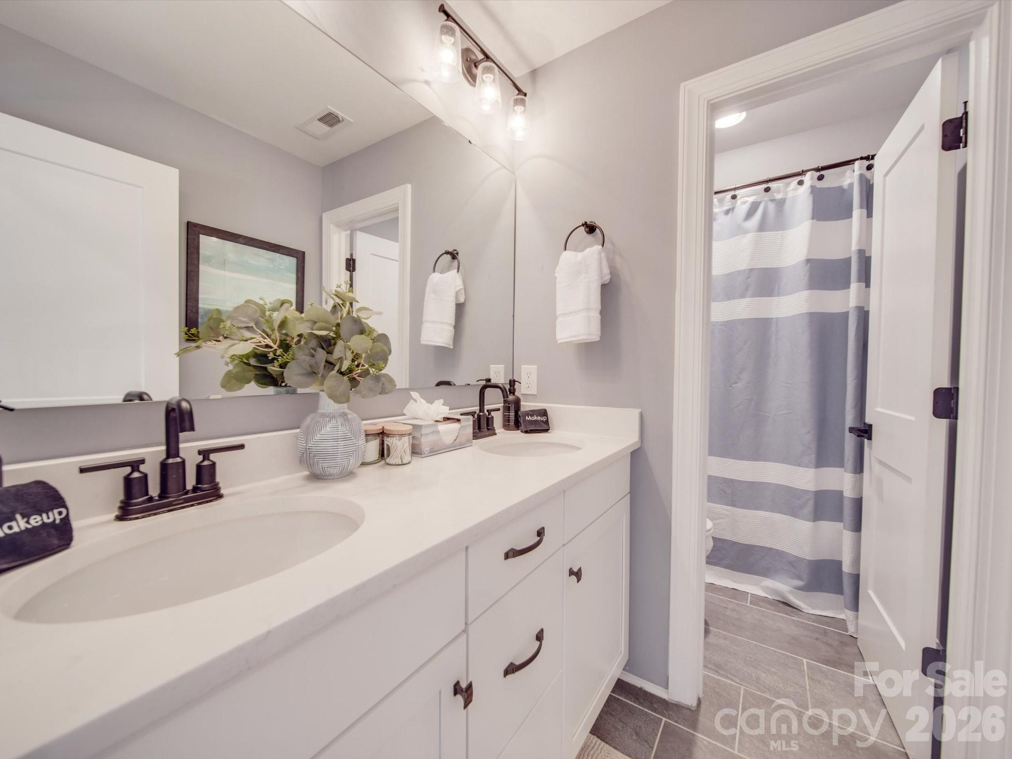 4588 Rinaldo Road — York