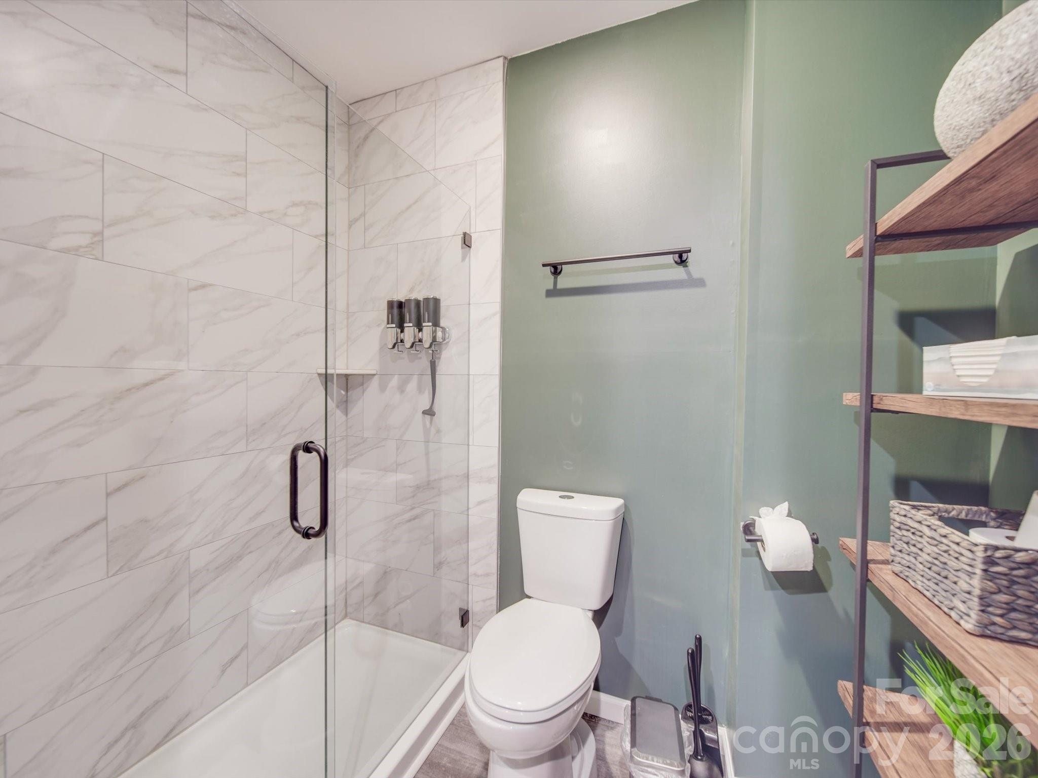 4588 Rinaldo Road — York