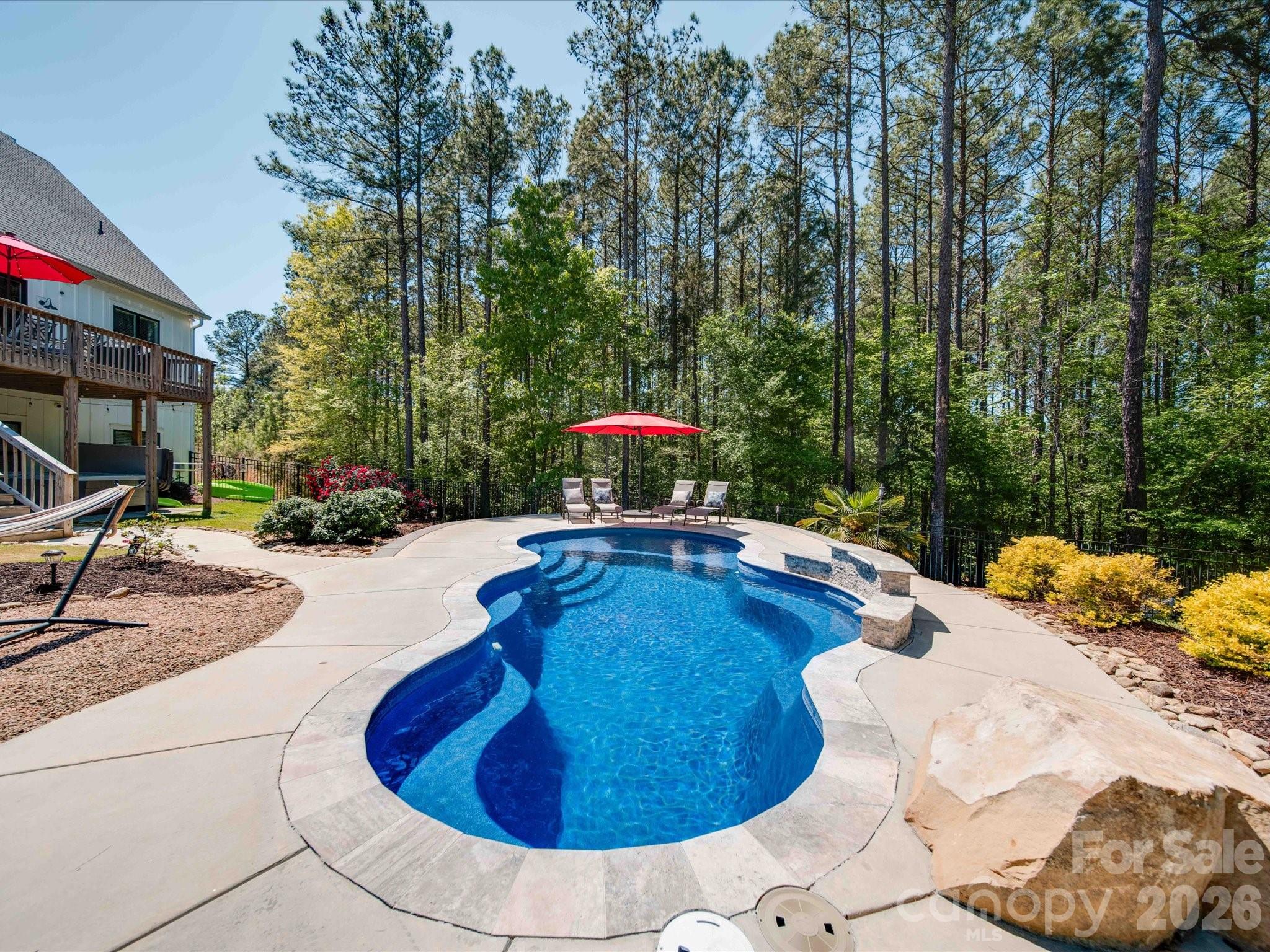 4588 Rinaldo Road — York