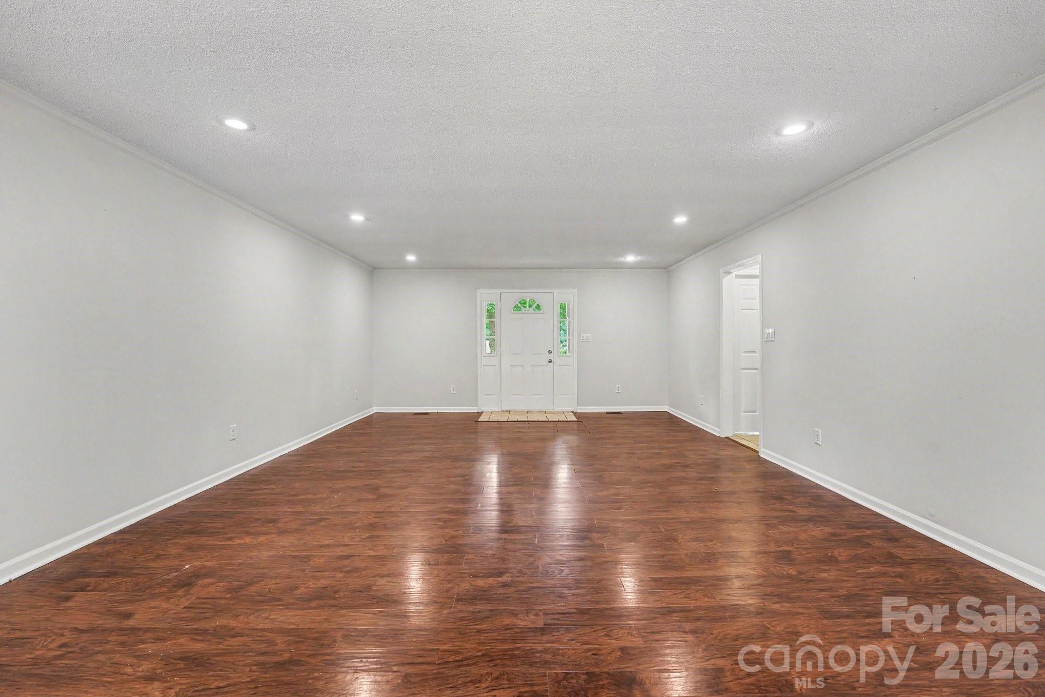2684 Tiffany Street — Conover