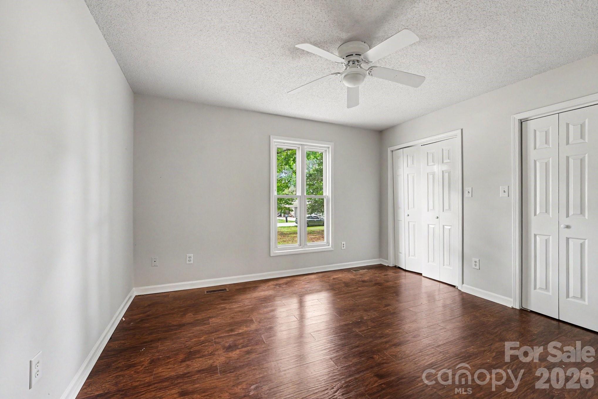 2684 Tiffany Street — Conover