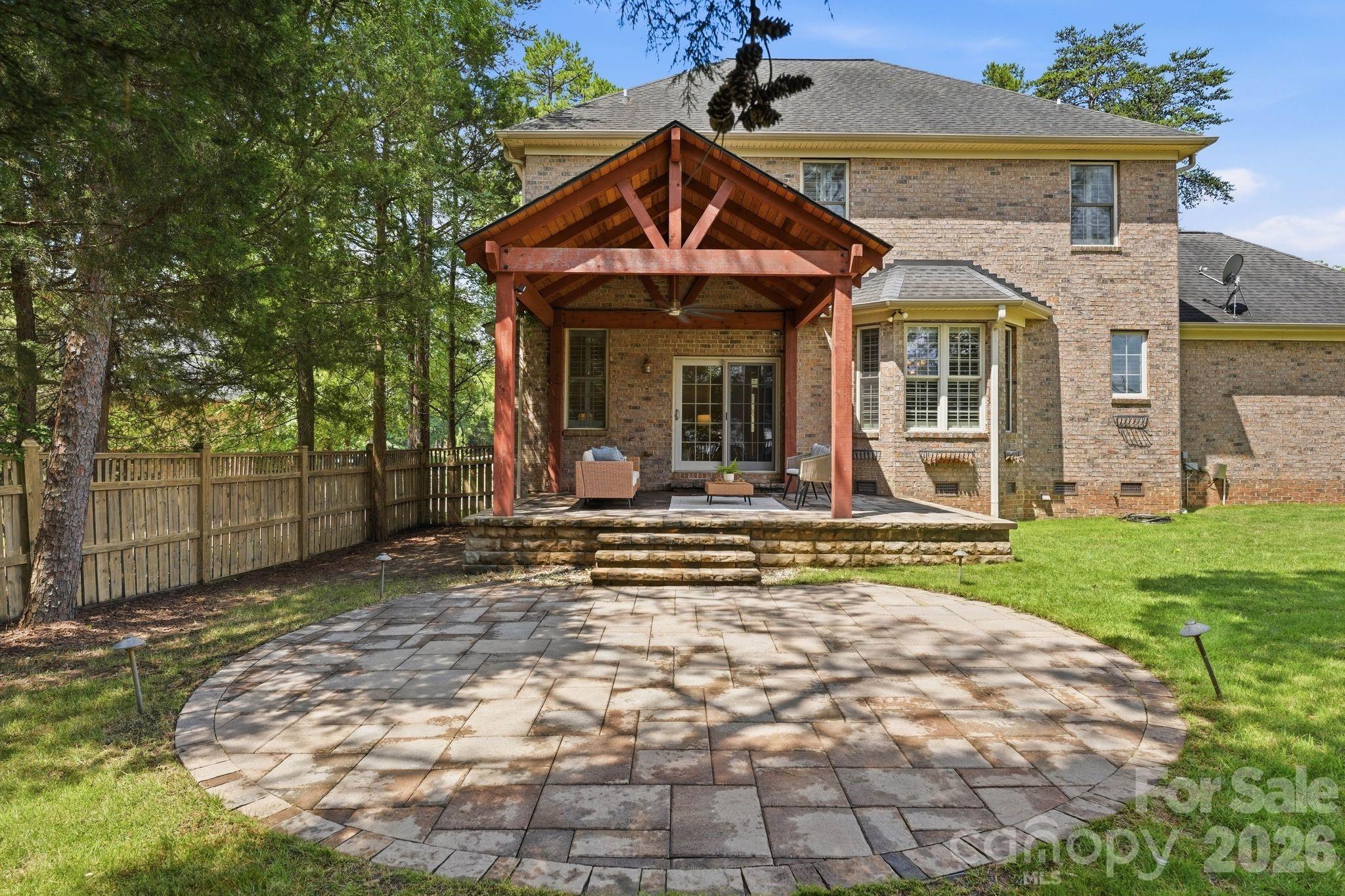12308 Headquarters Farm Road — Charlotte
