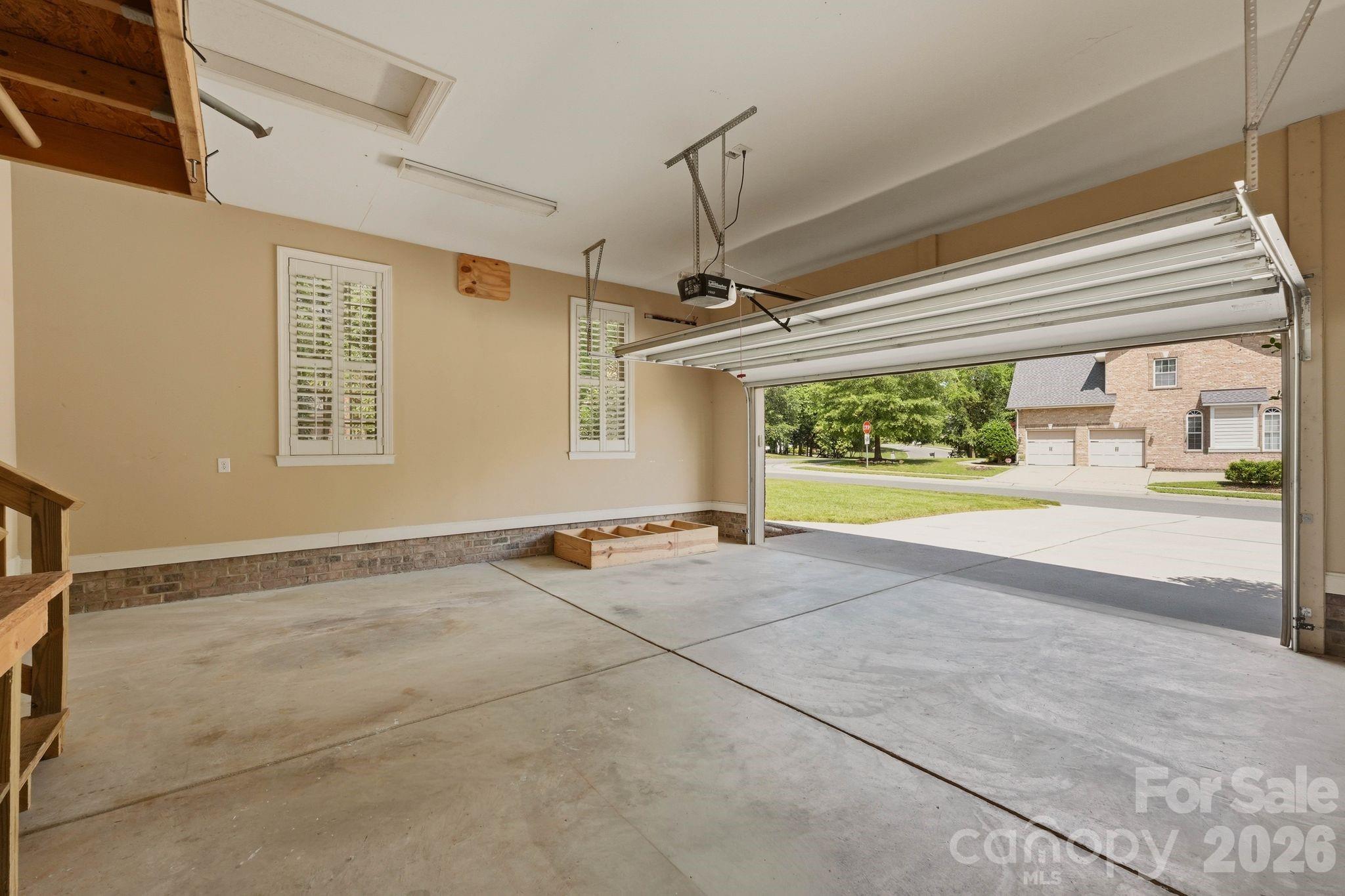12308 Headquarters Farm Road — Charlotte
