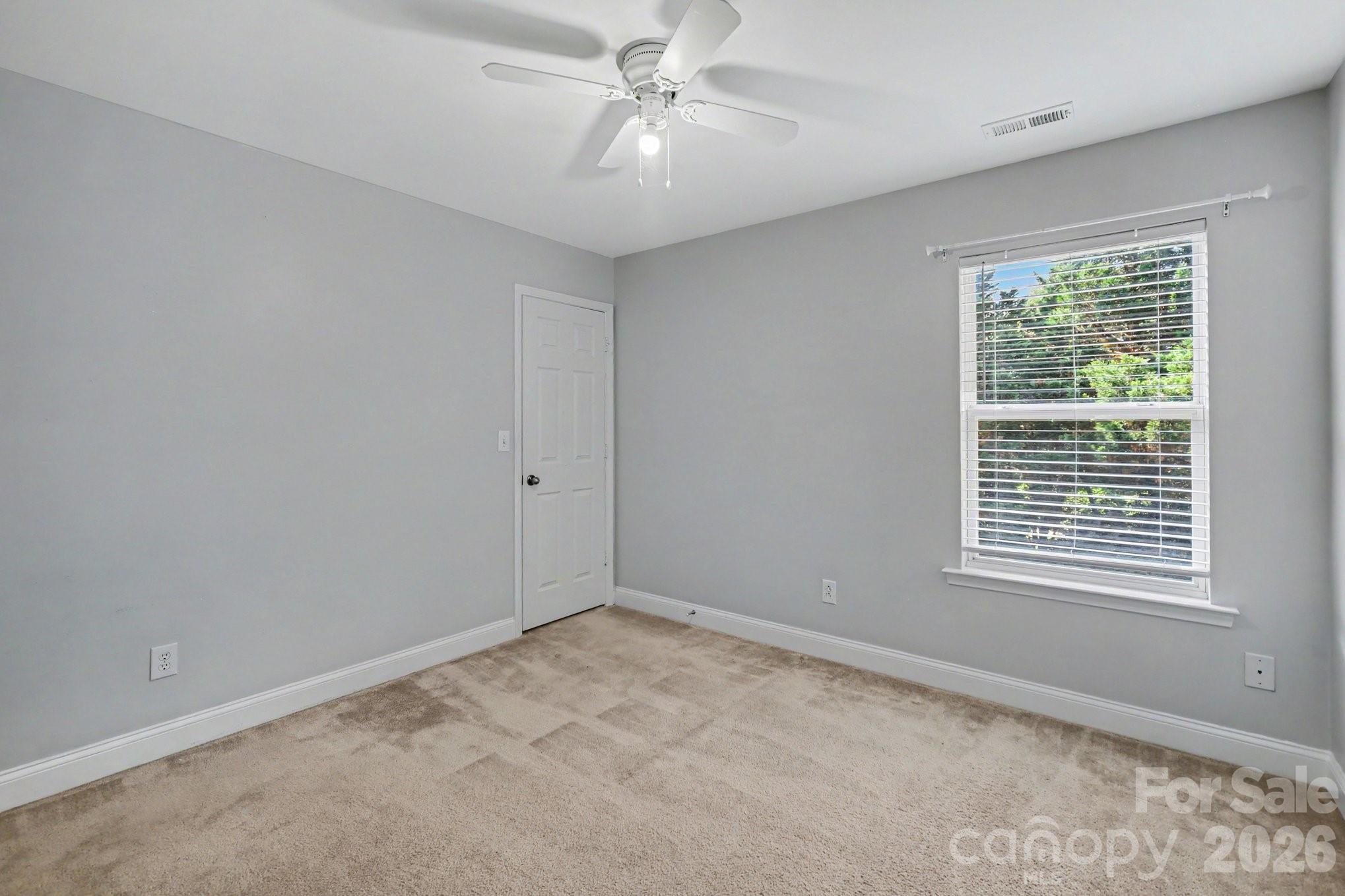 10327 Barrands Lane — Charlotte