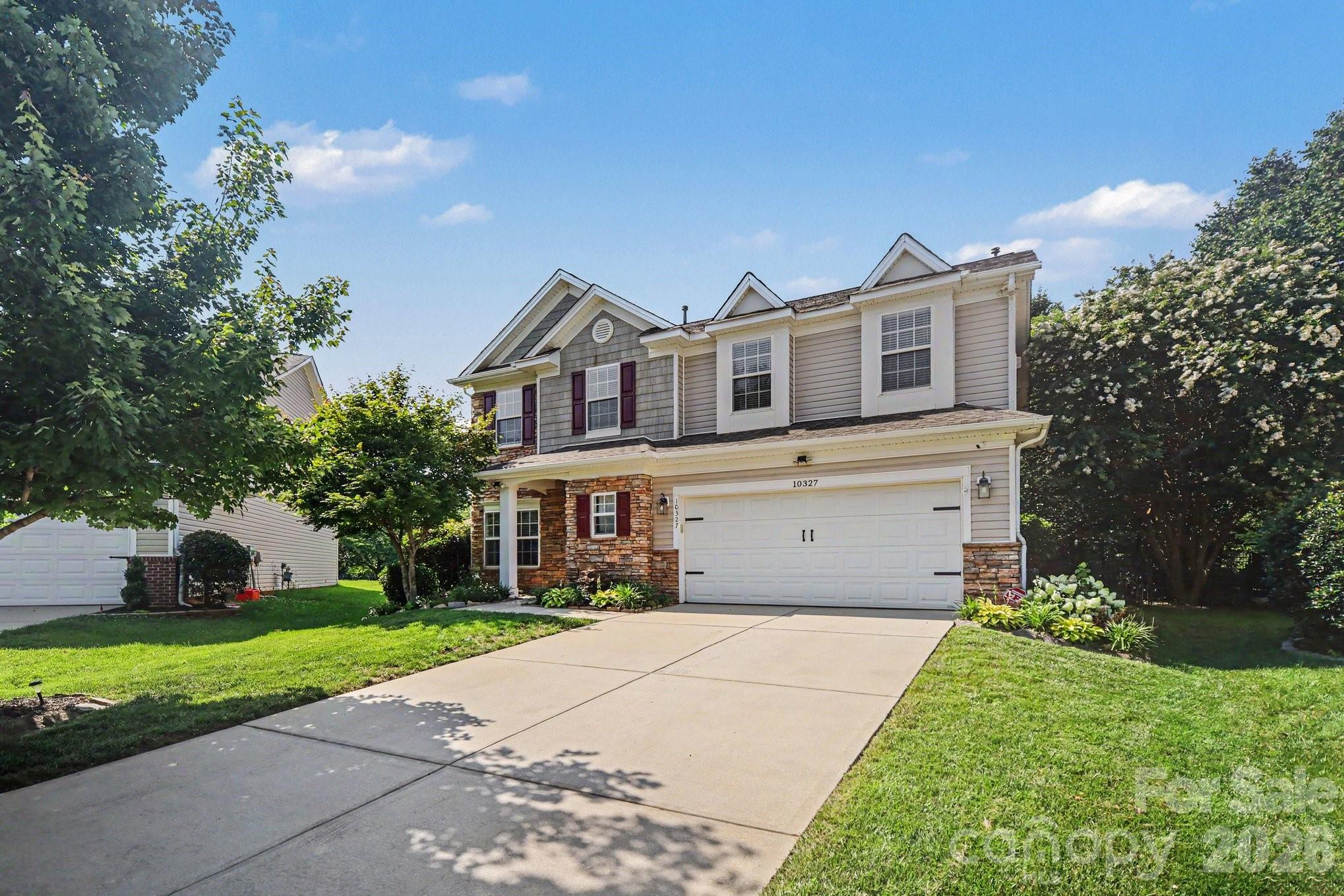 10327 Barrands Lane — Charlotte