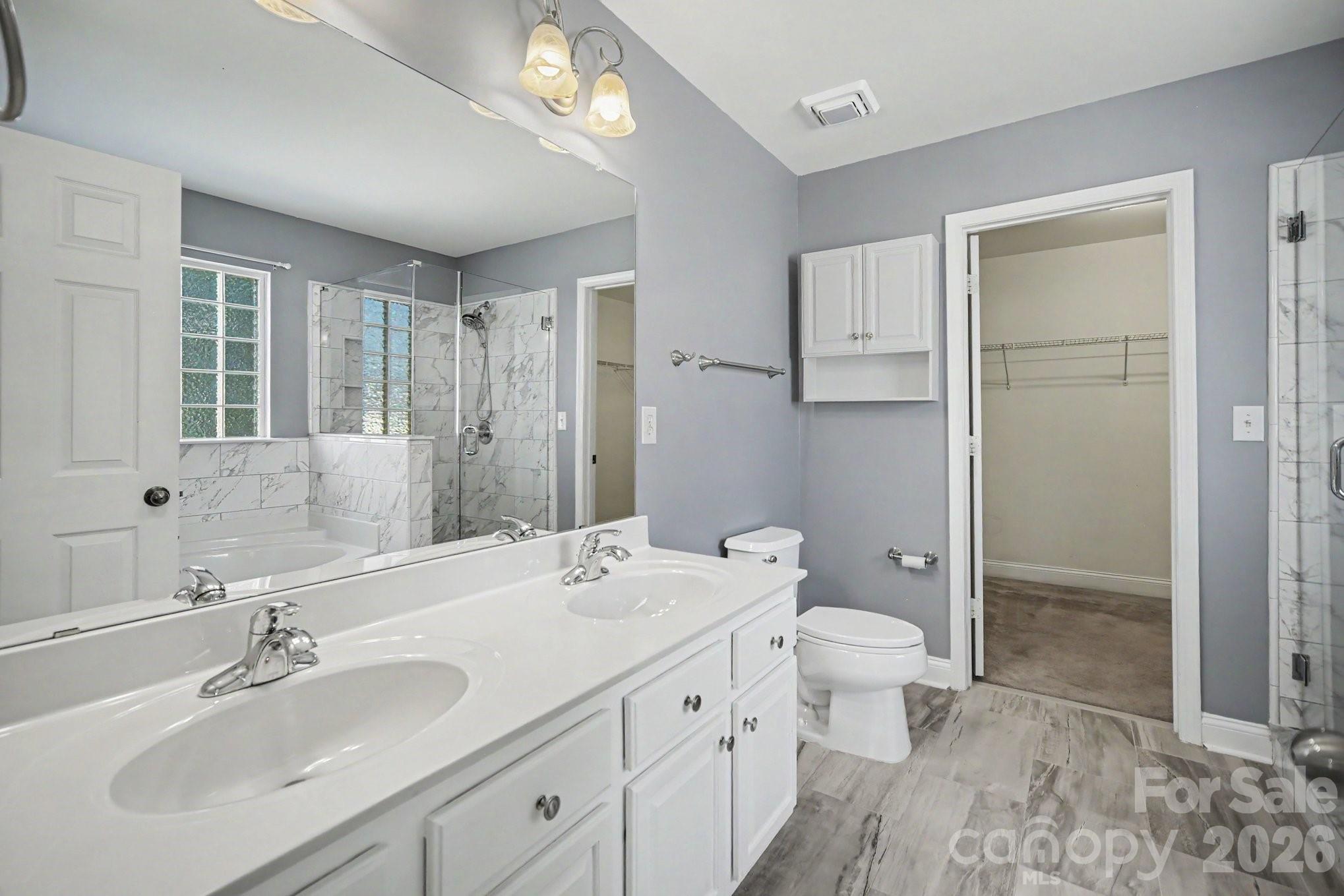 10327 Barrands Lane — Charlotte