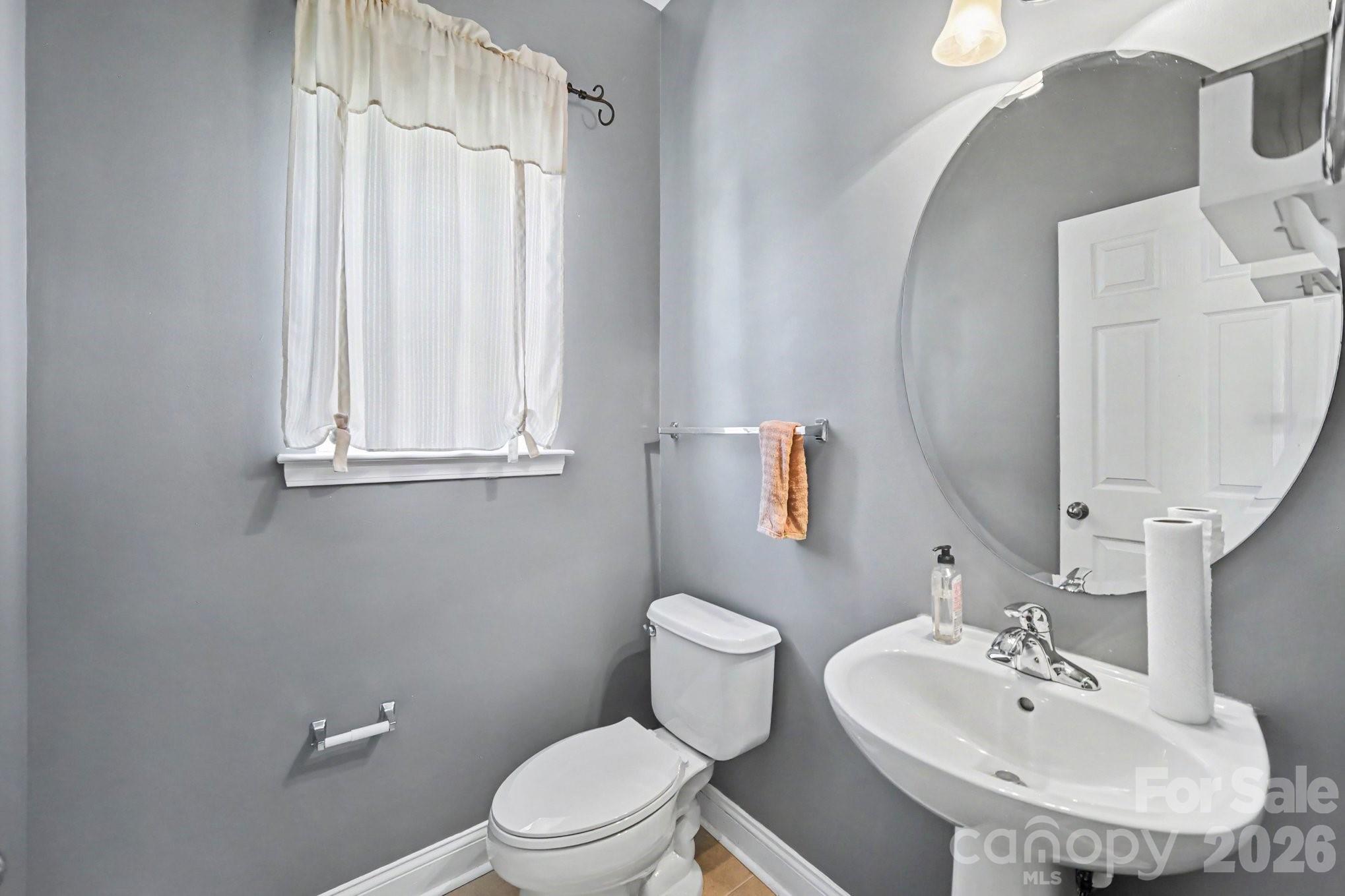 10327 Barrands Lane — Charlotte