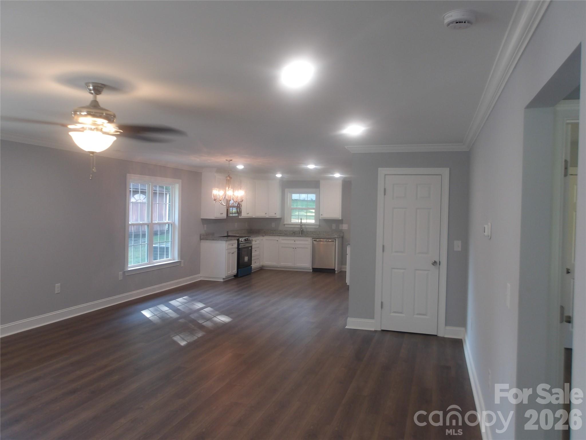 339 W 11th Street — Oakboro