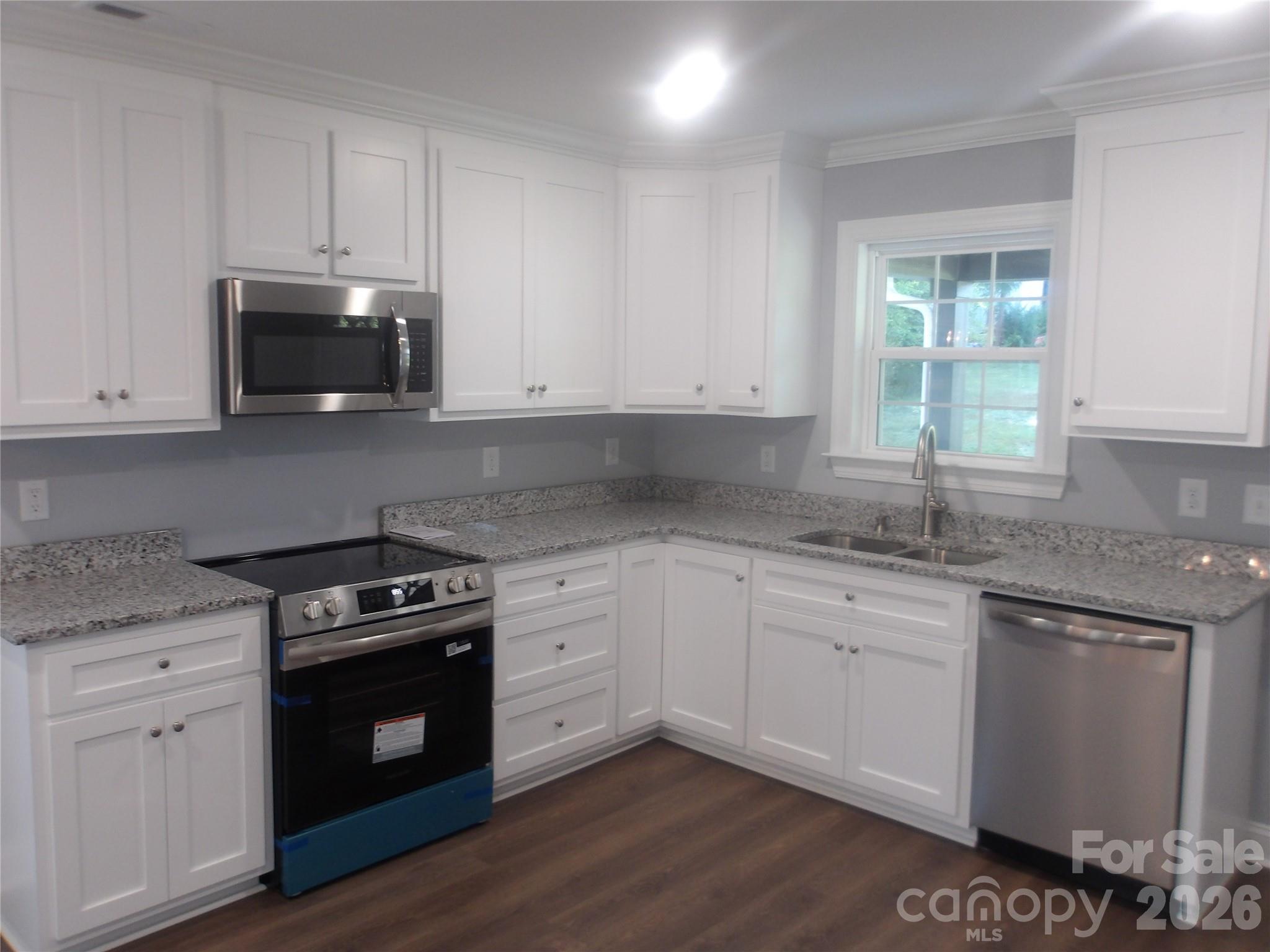 339 W 11th Street — Oakboro