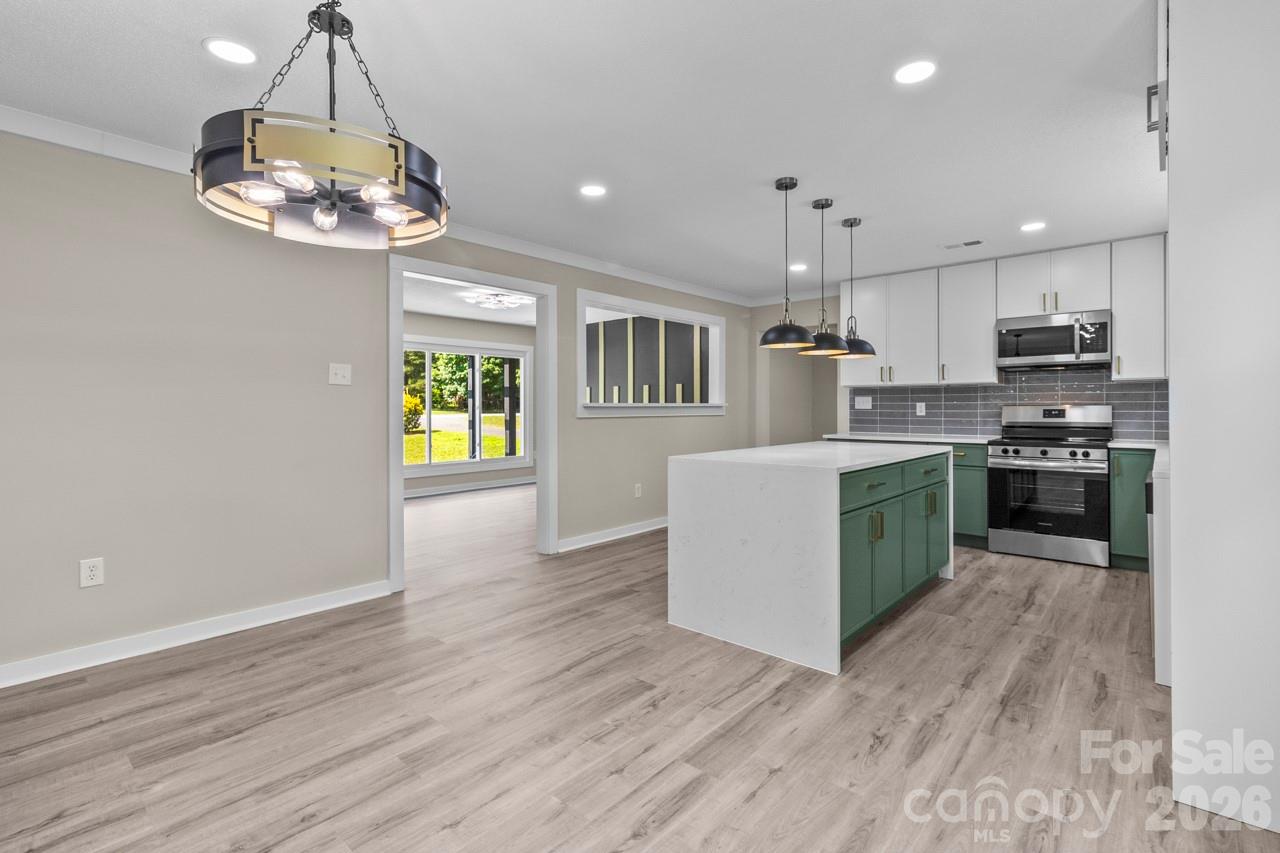 1125 Rembrandt Drive SW — Concord