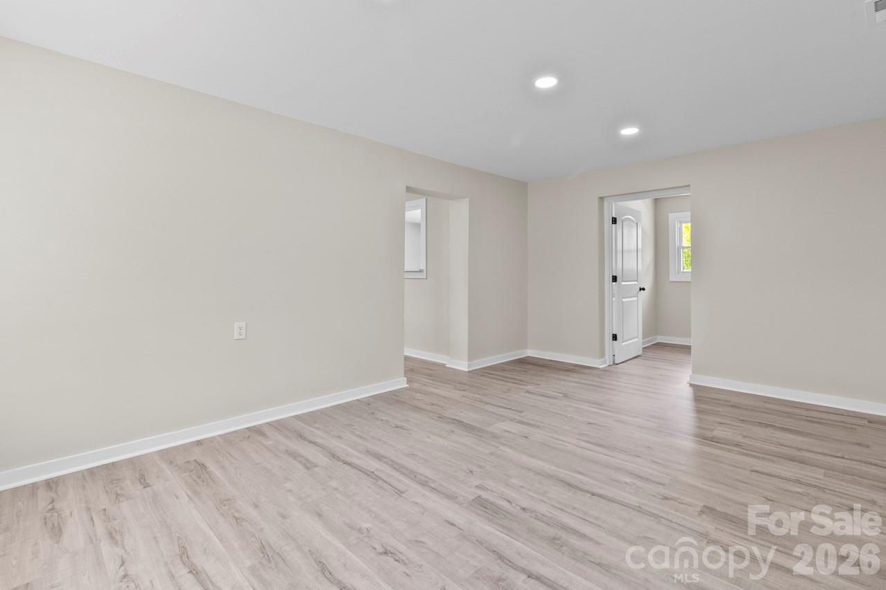 1125 Rembrandt Drive SW — Concord