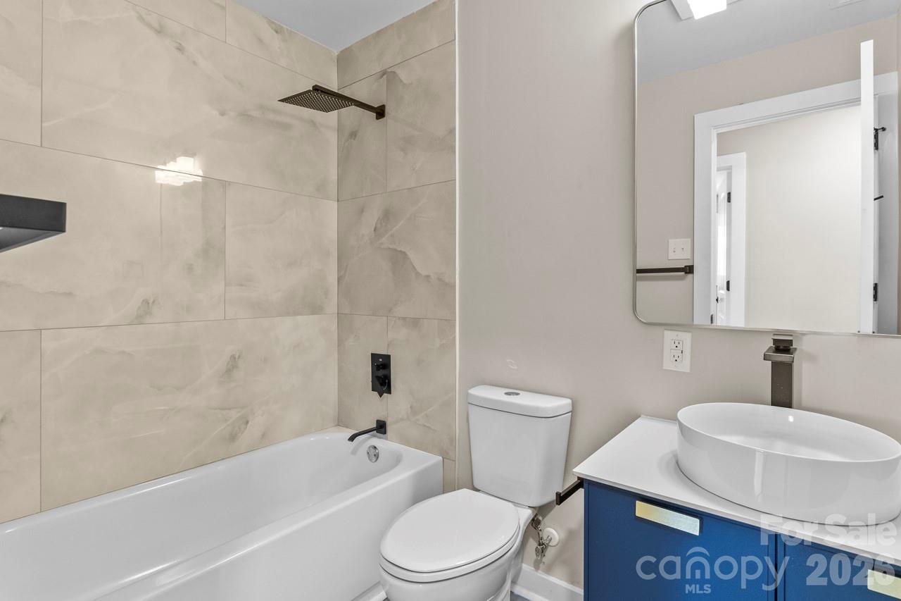 1125 Rembrandt Drive SW — Concord