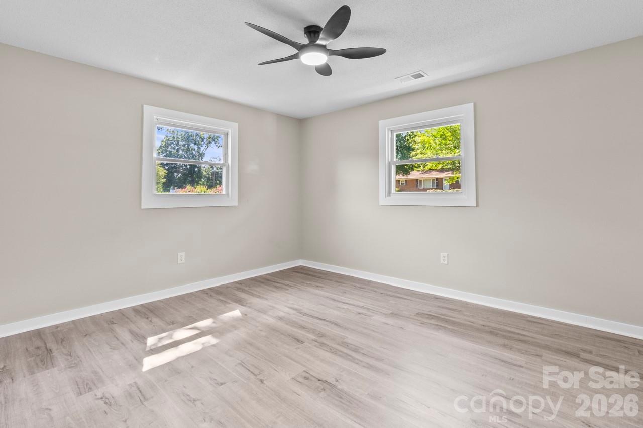 1125 Rembrandt Drive SW — Concord