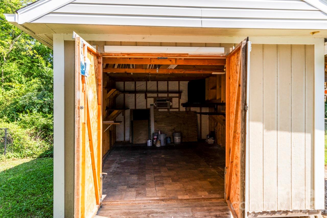1125 Rembrandt Drive SW — Concord