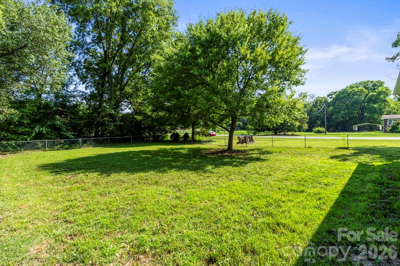 1125 Rembrandt Drive SW — Concord