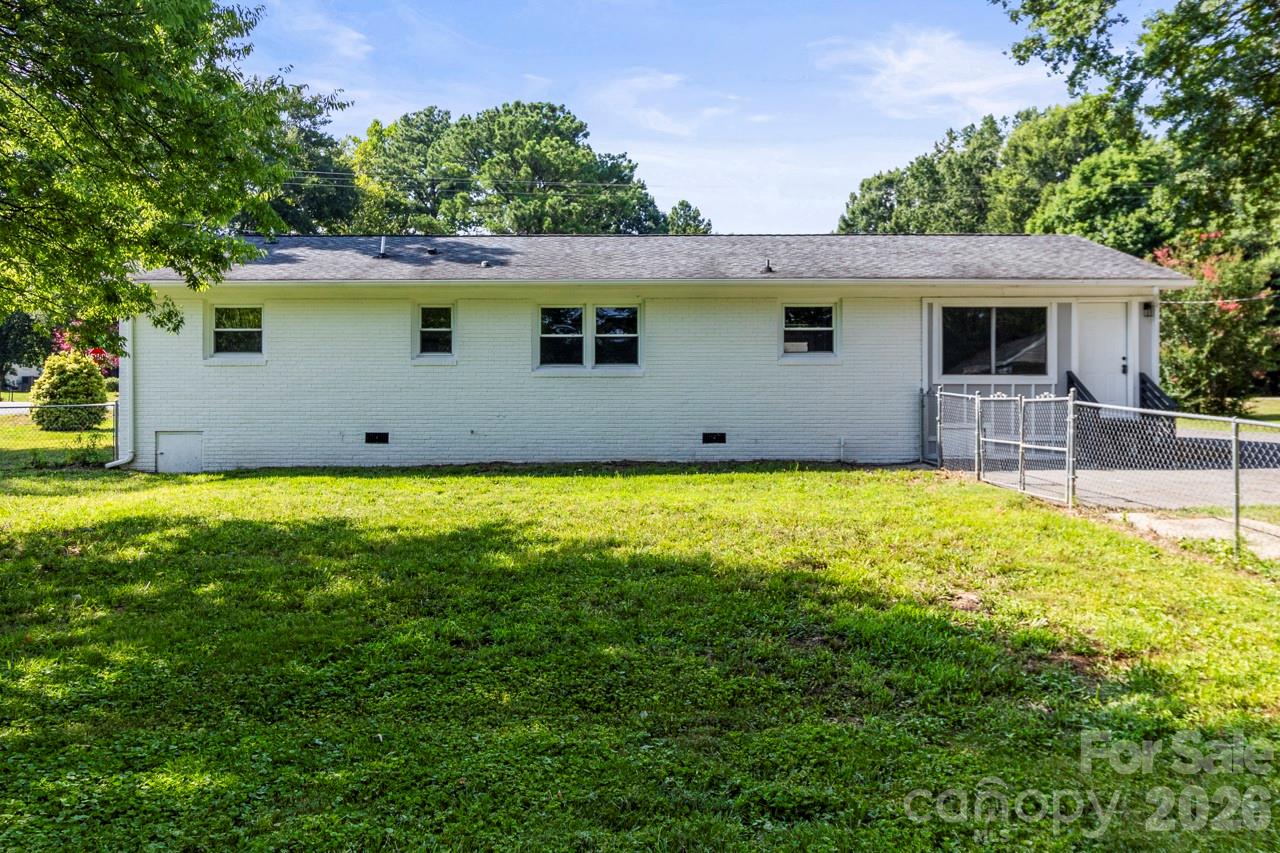 1125 Rembrandt Drive SW — Concord