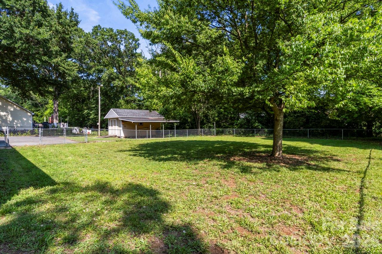 1125 Rembrandt Drive SW — Concord