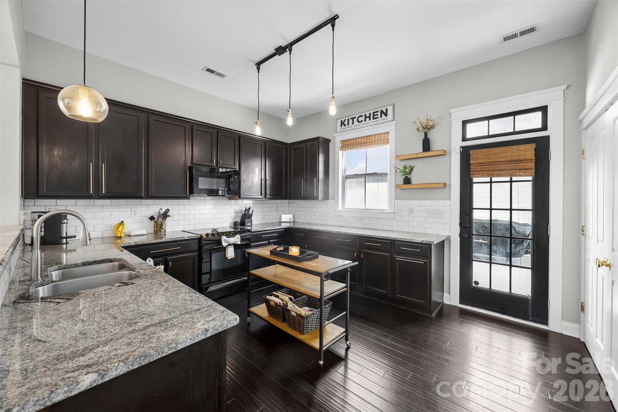 6917 Dunton Street — Huntersville