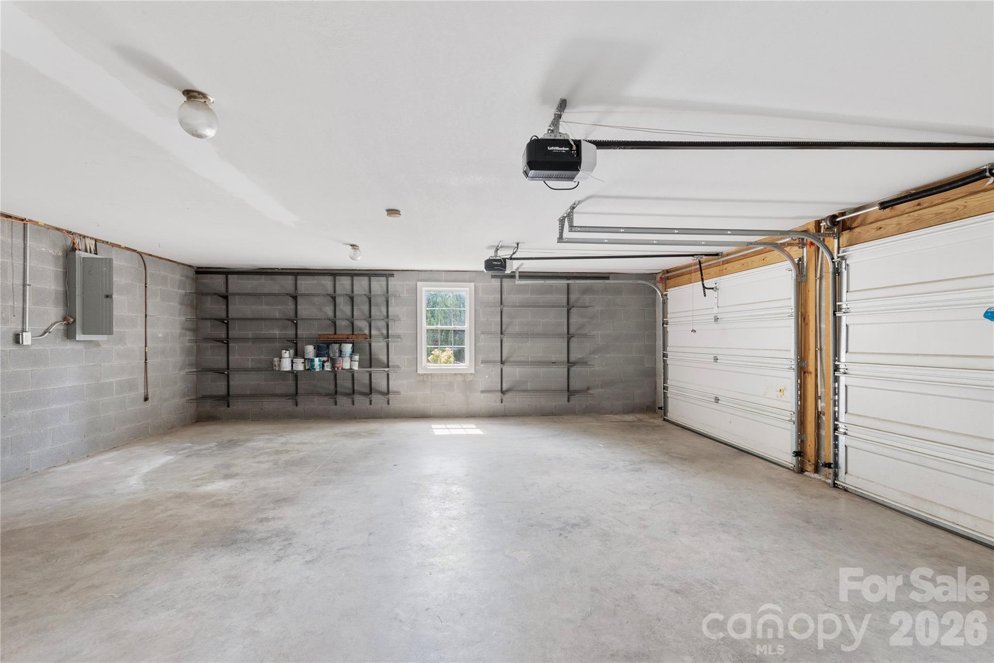 100 Carriage Hill Drive — Morganton