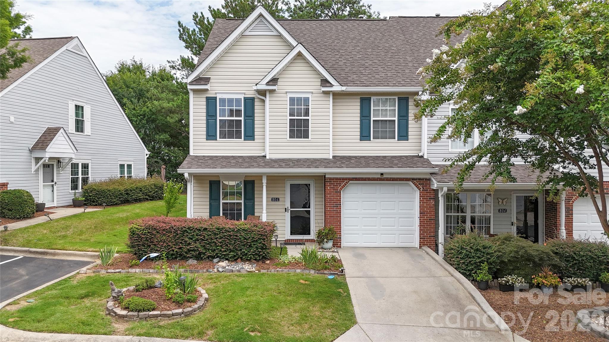 806 Rock Lake Glen — Fort Mill