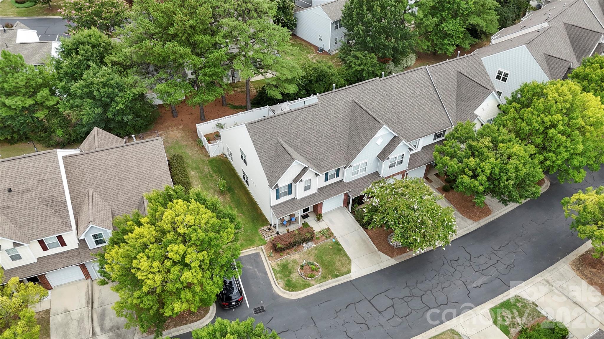 806 Rock Lake Glen — Fort Mill