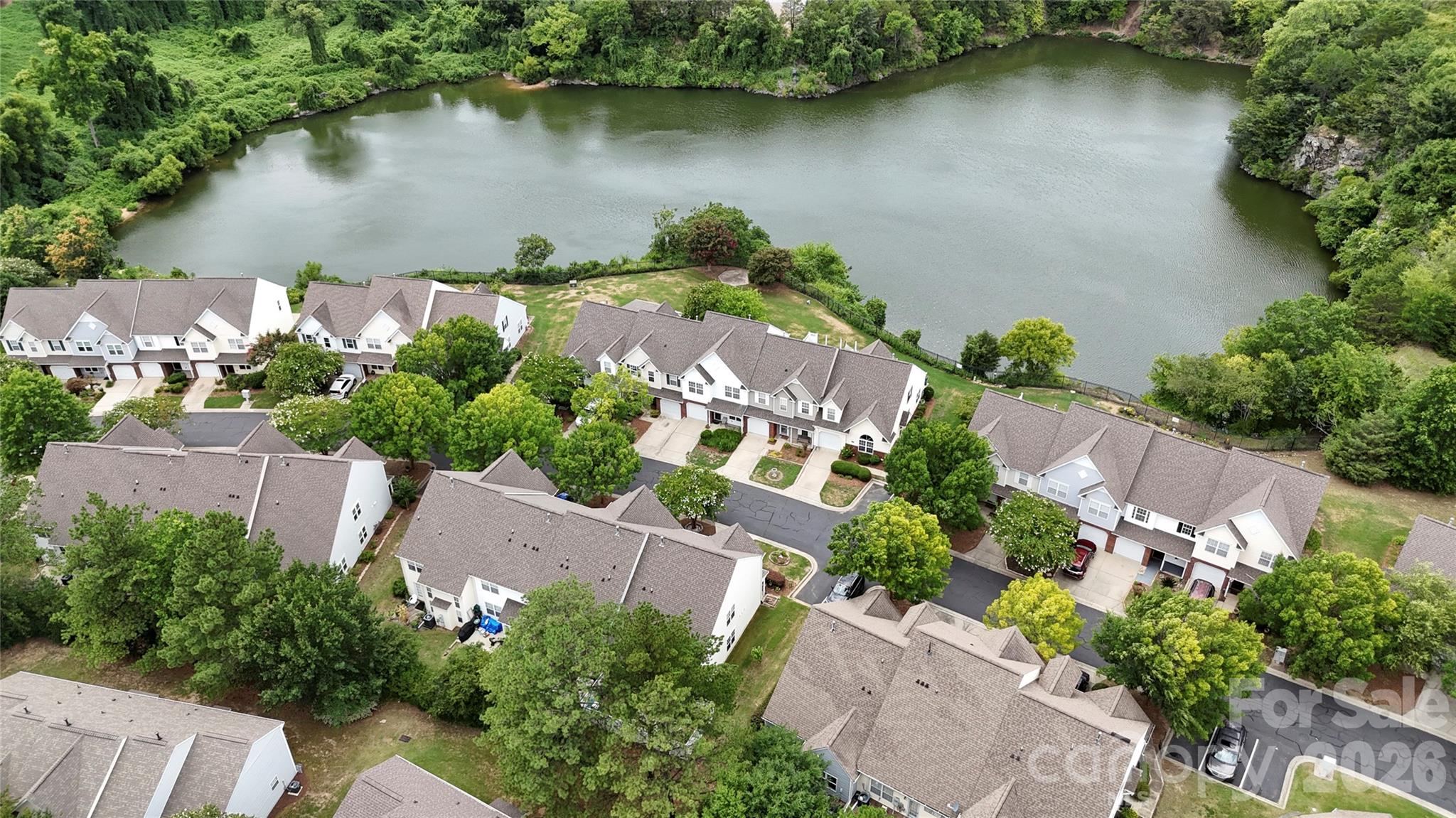 806 Rock Lake Glen — Fort Mill