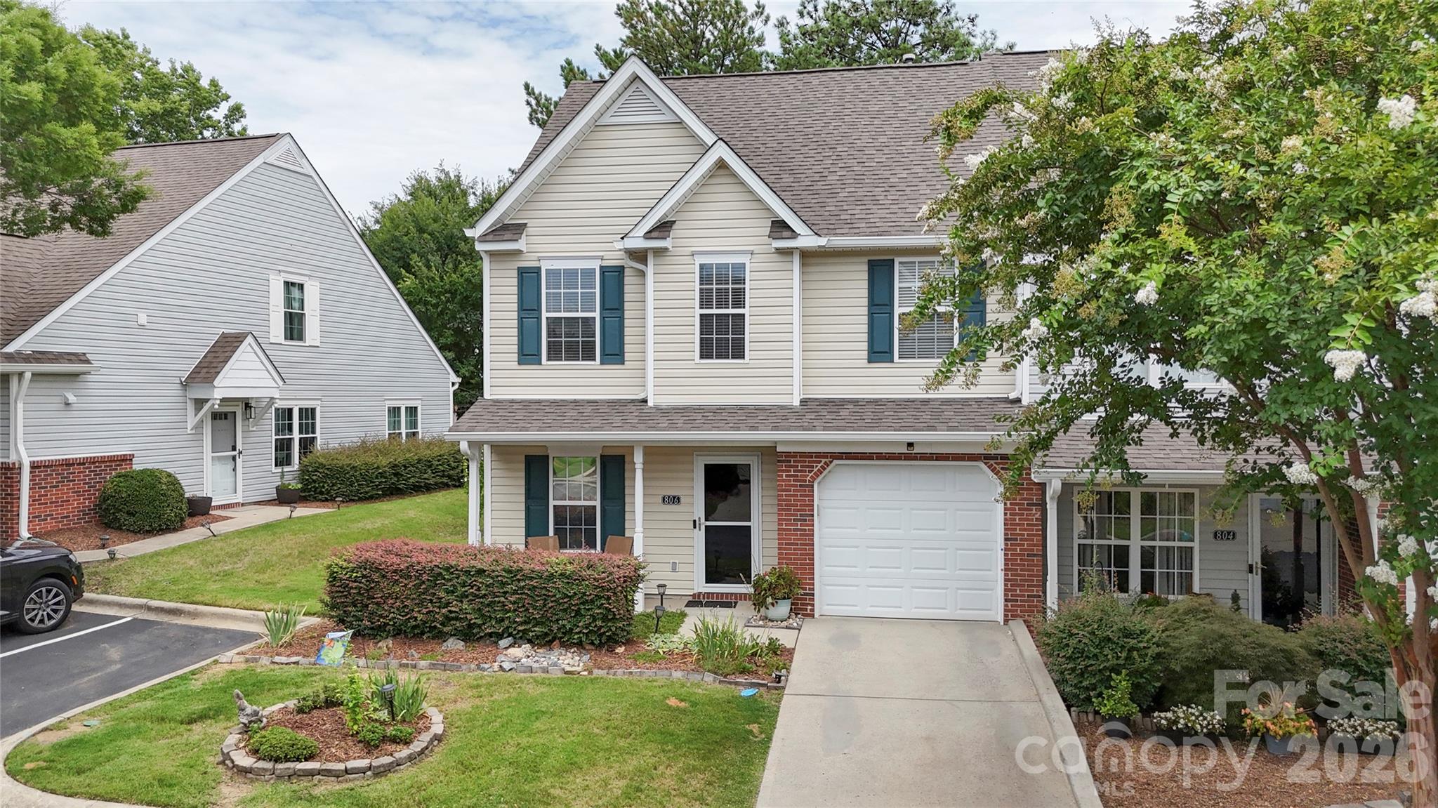 806 Rock Lake Glen — Fort Mill