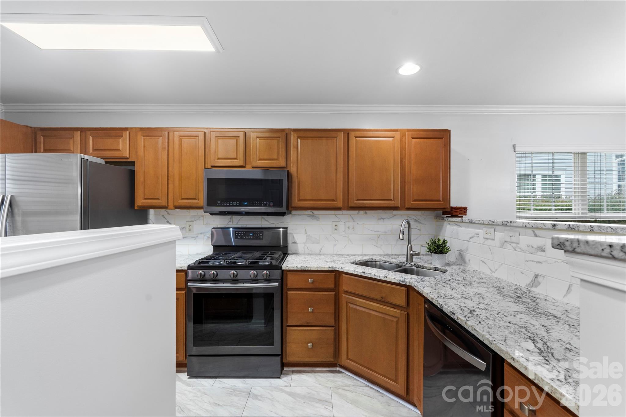 806 Rock Lake Glen — Fort Mill