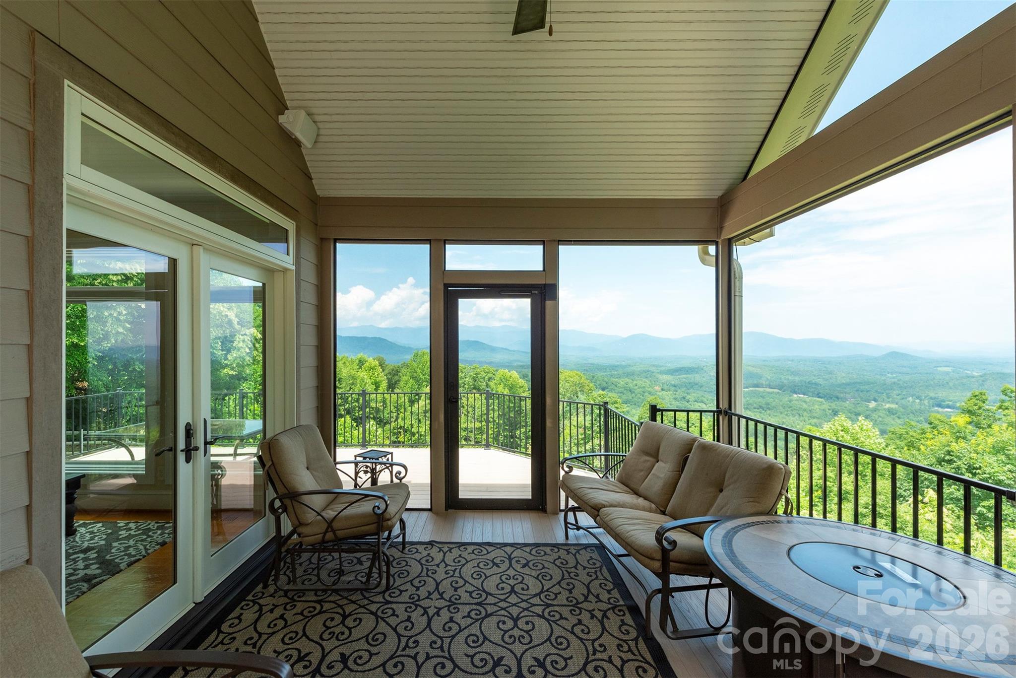 301 Oak Winds Drive — Old Fort
