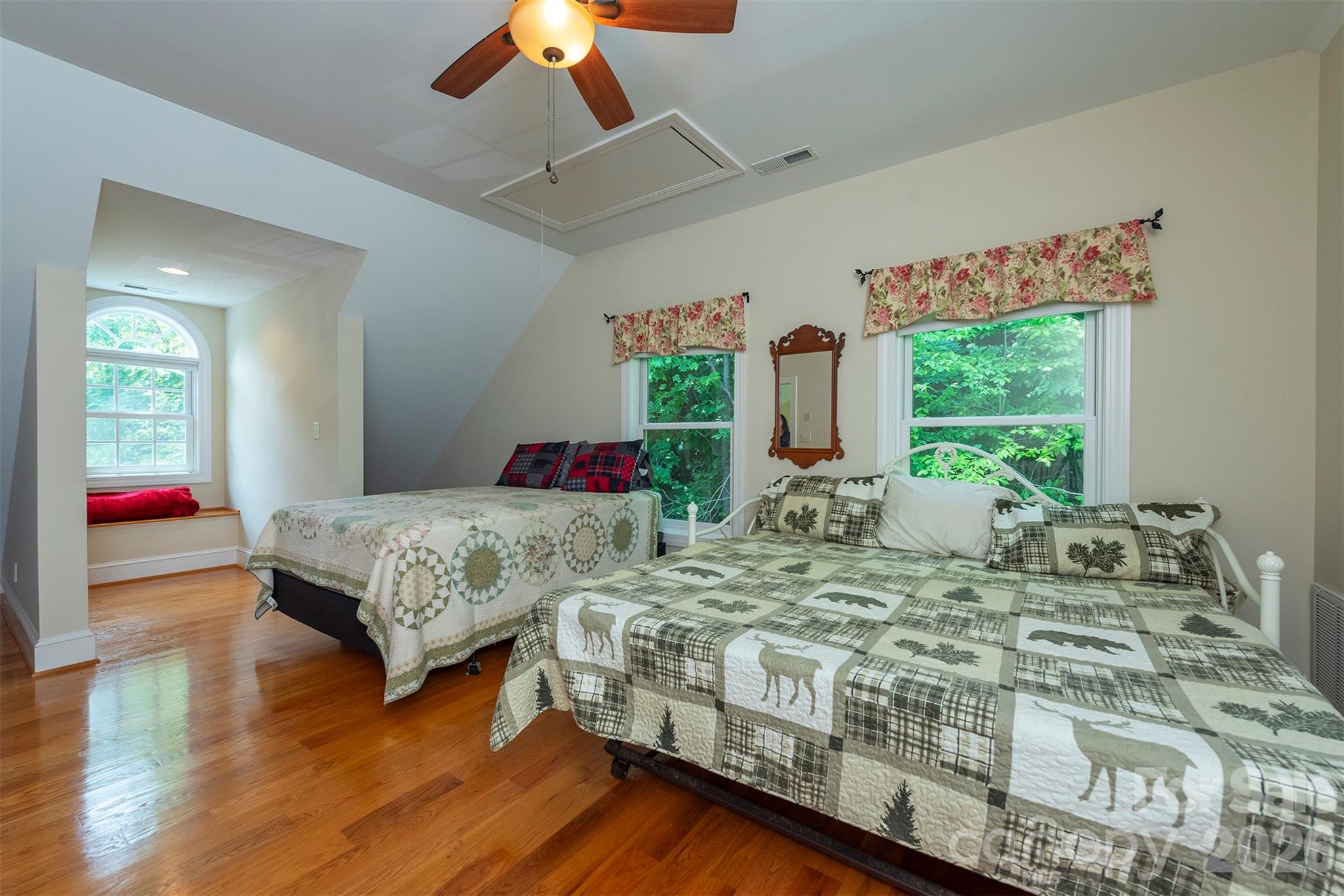 301 Oak Winds Drive — Old Fort