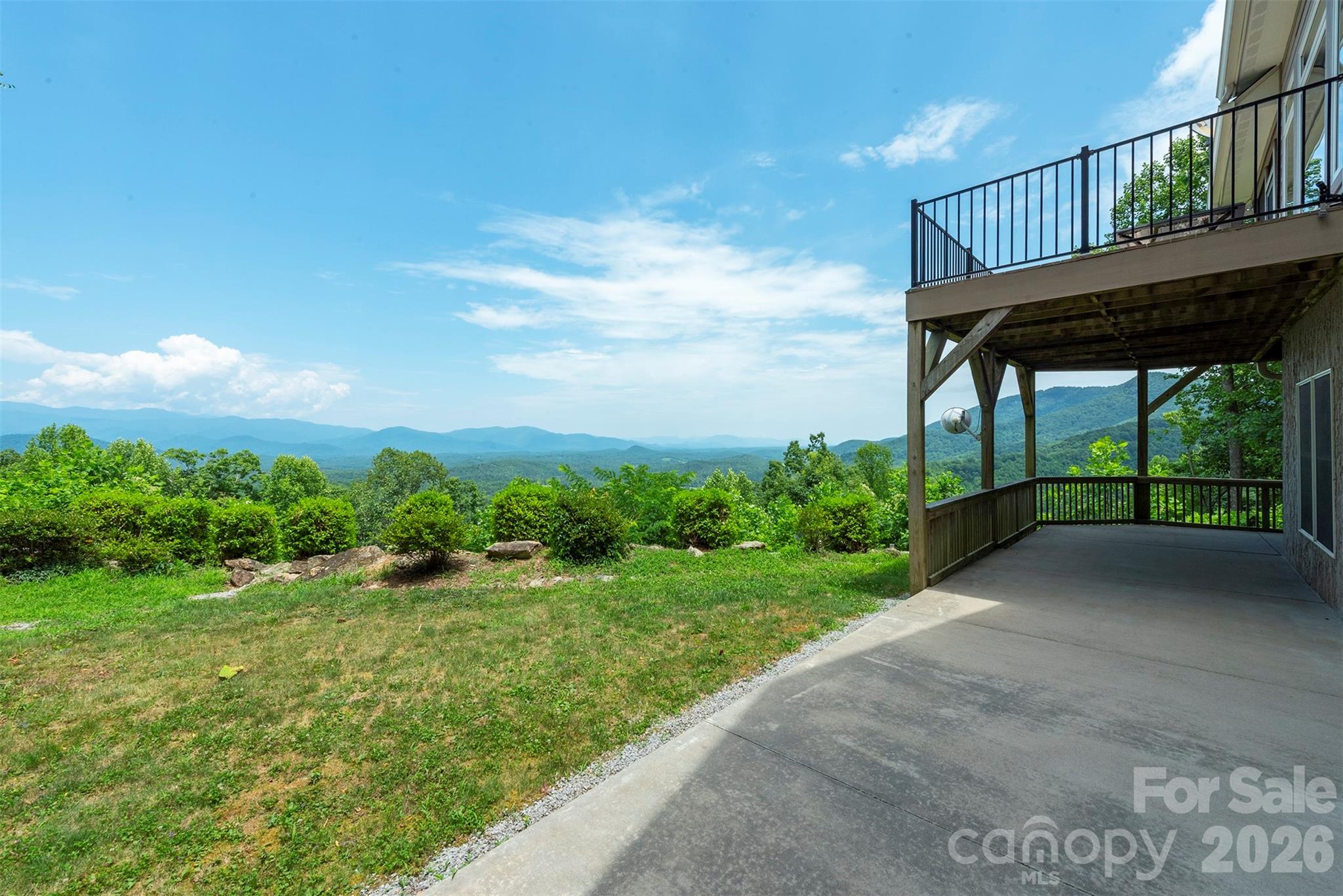 301 Oak Winds Drive — Old Fort