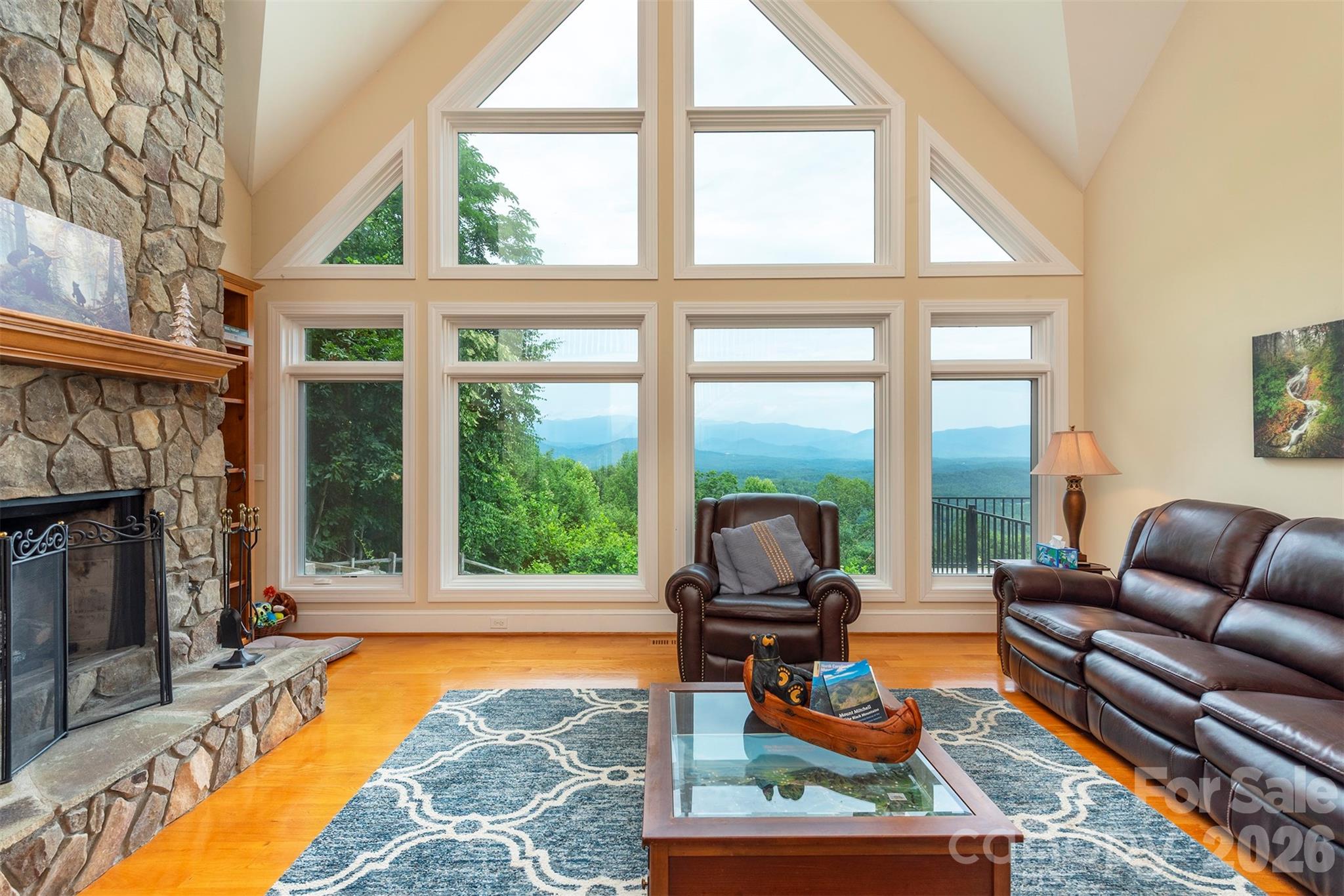 301 Oak Winds Drive — Old Fort