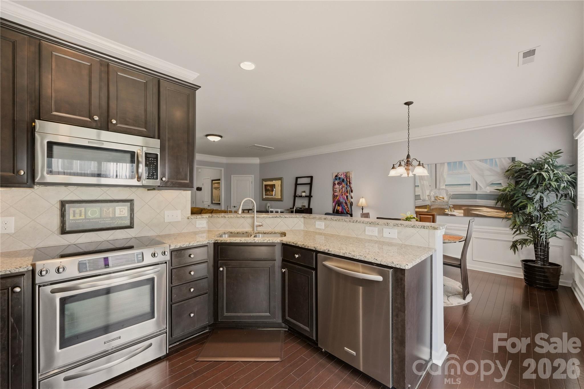 2433 Diplomat Lane — Charlotte