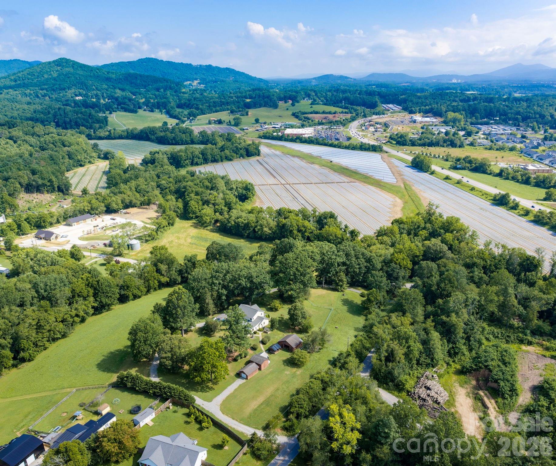 10 Old Turnpike Road — Mills River